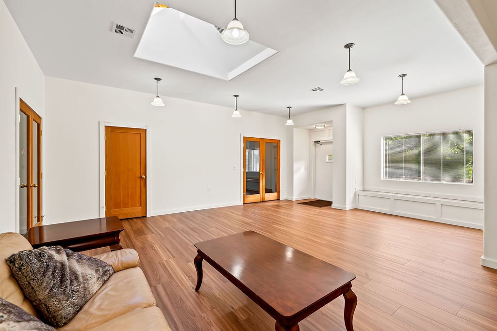 17140Hwy116006.jpg