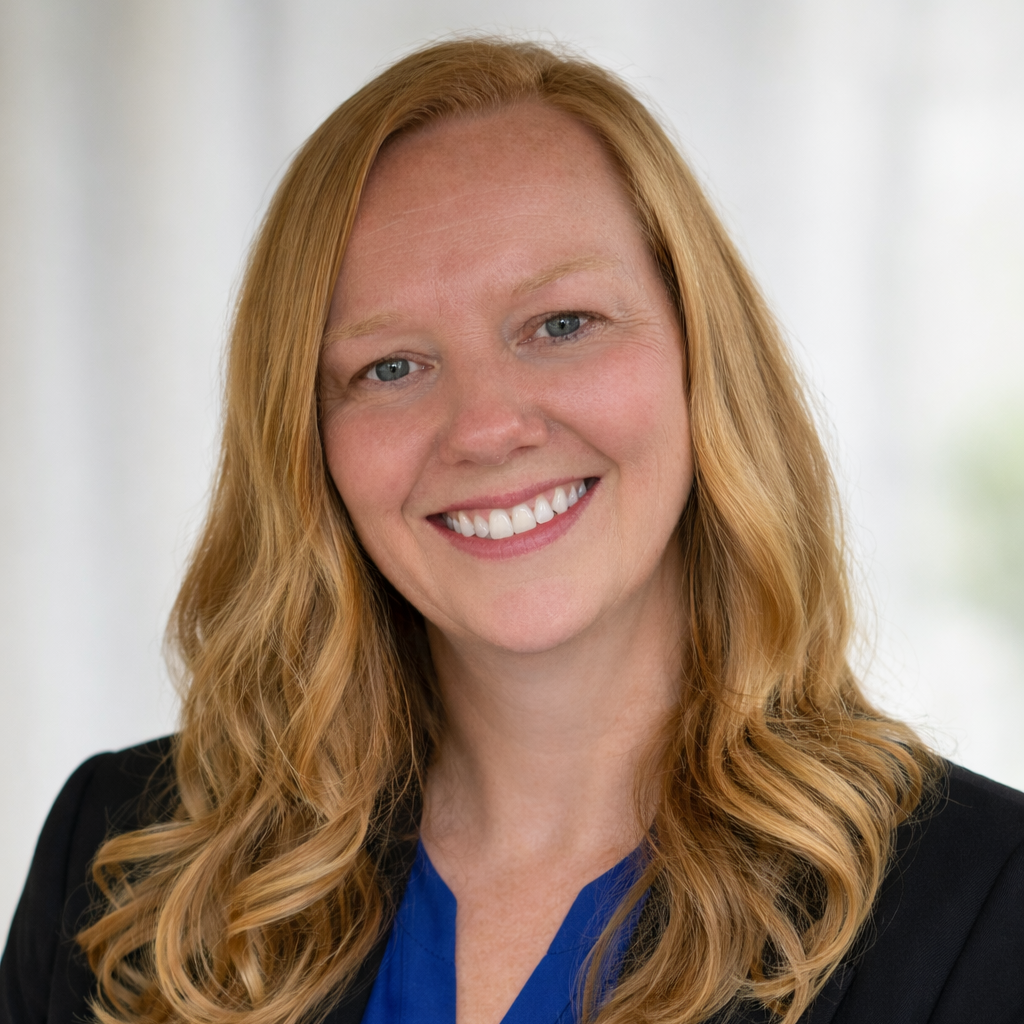 Headshot of Jennifer Henderson.