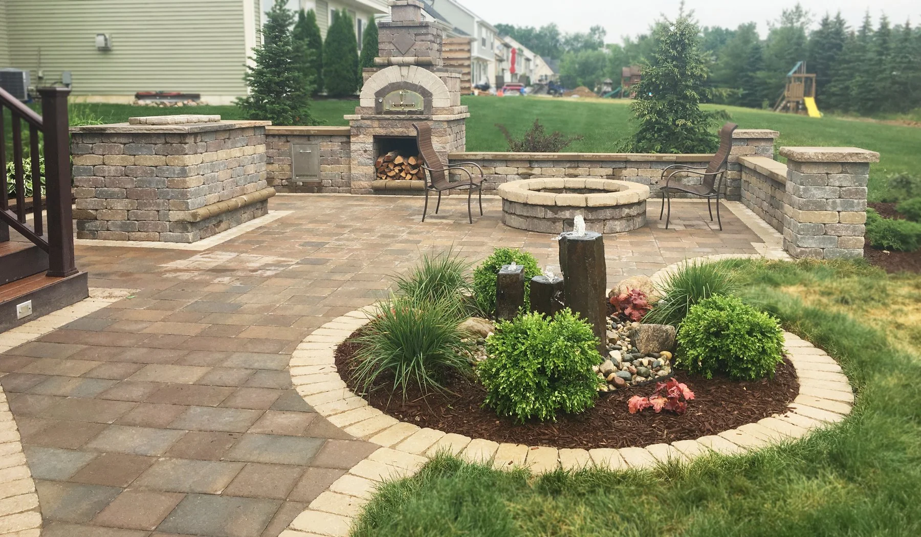 patio contractor (near me)
