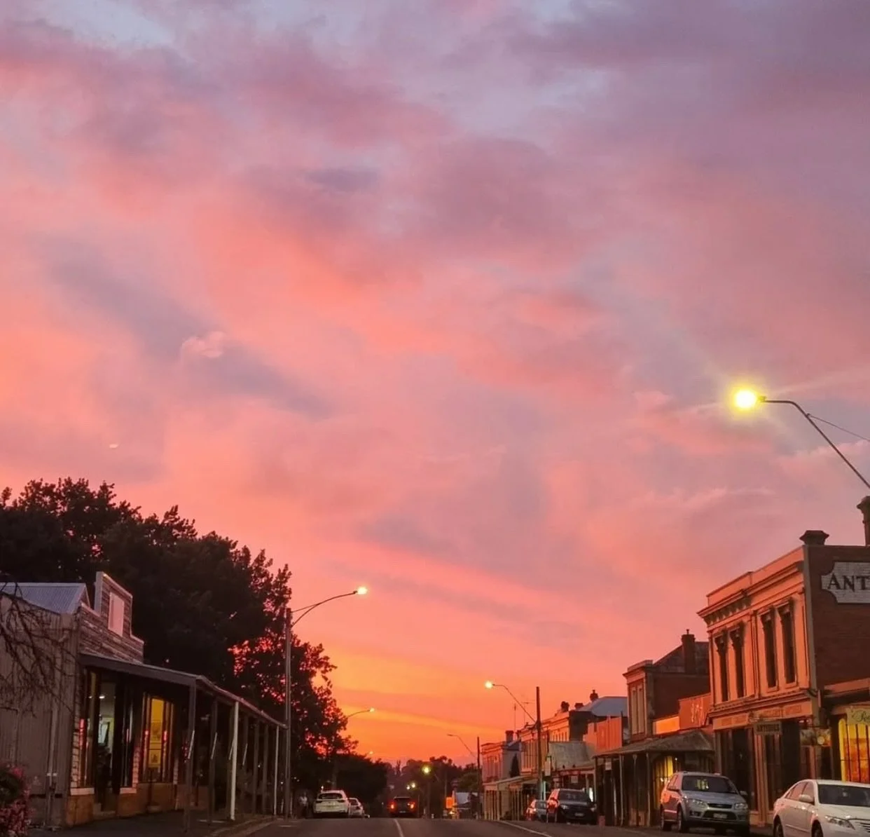 Did you know that @daylesfordmacedonranges is expanding the geographical area they look after and is changing names to Destination Central Victoria? The team will be holding a free drop-in session for local businesses on Thursday Aug 28th at the Wood