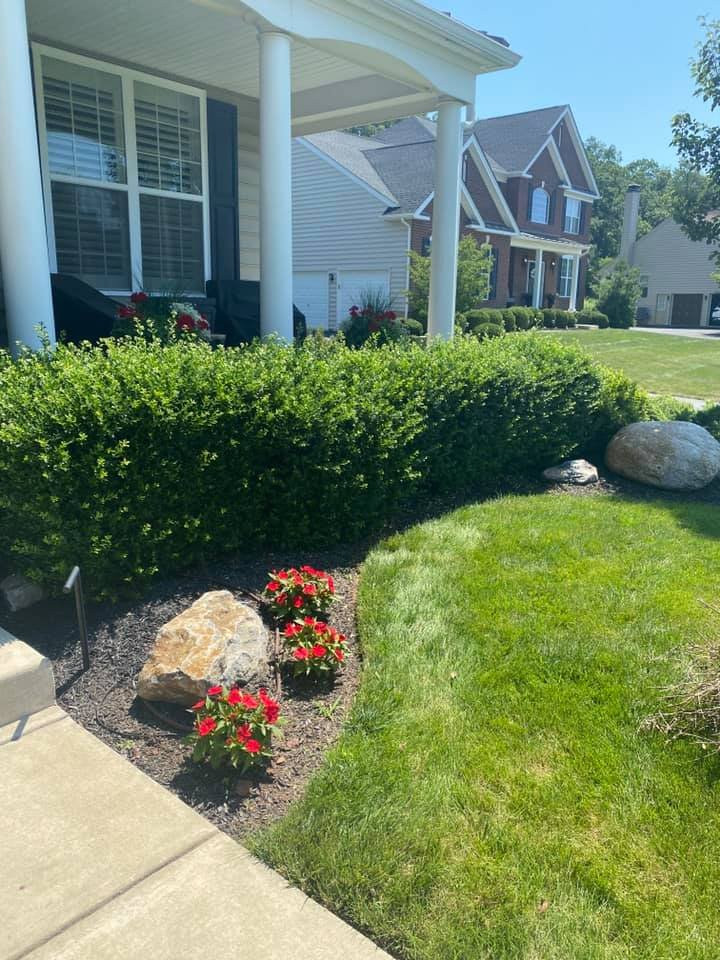 Ditmar Property Management Landscaping 29.jpeg