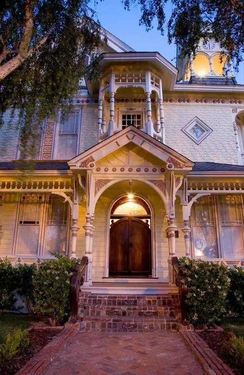 🏛️ Speaker Series: The Victorian Mansion — Past, Present &amp; Future Featuring Rod Rigole, Owner 