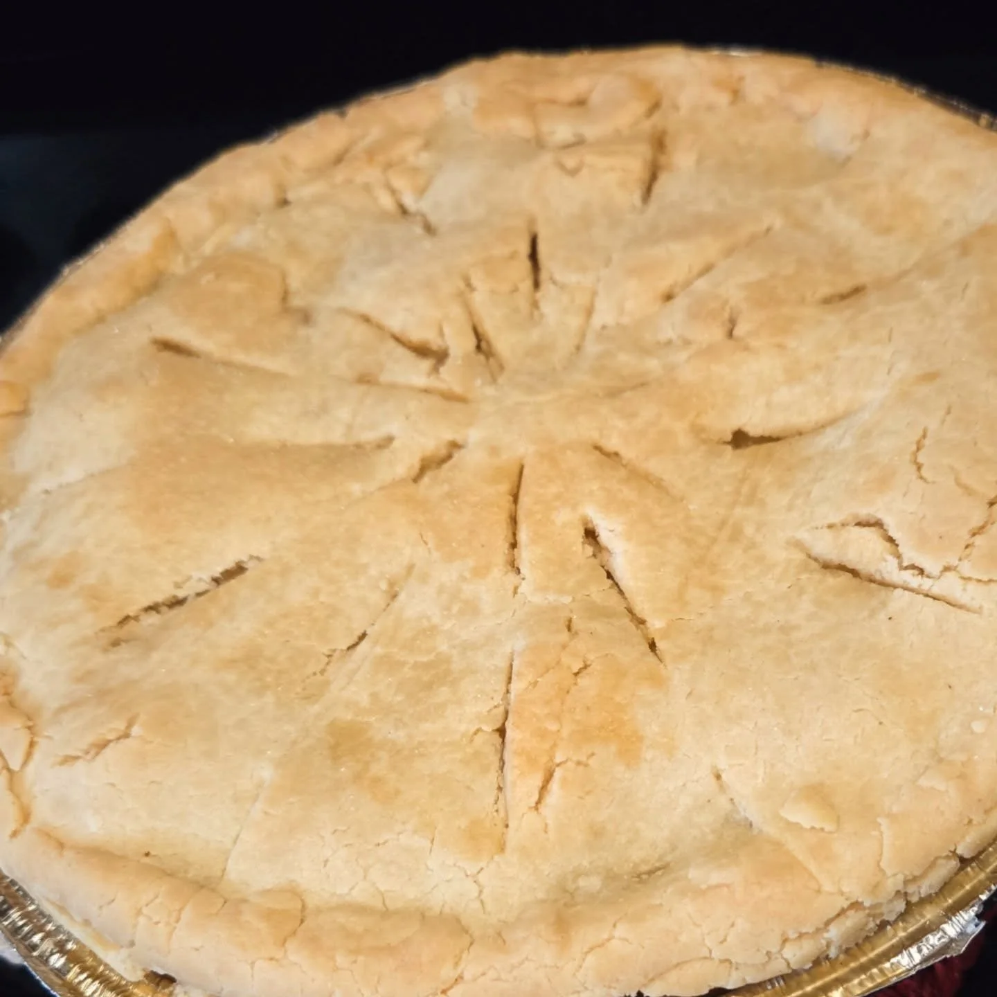 Look at the apple pie. 🍎 YUM! I made this one for a special order this week. I hope my customer loves it as much as I loved baking it! 

Remember that I do baked goods for many different occasions (including holidays!) All you have to do is text or 