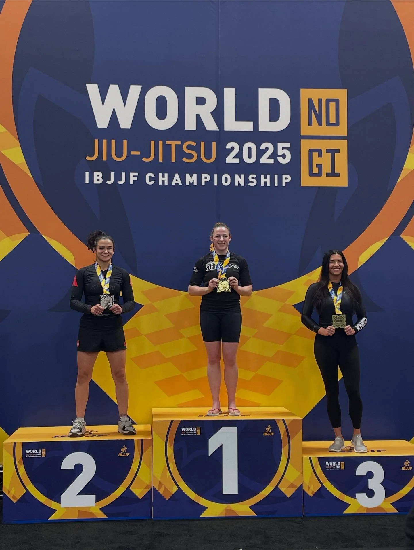 Black Belt M2 World Champion @sarahkaufmanmma 

Sarah adds another world championship to her already impressive list of titles. She has also captured IBJJF Masters World gold at brown belt and holds multiple MMA championships.

We are incredibly fort