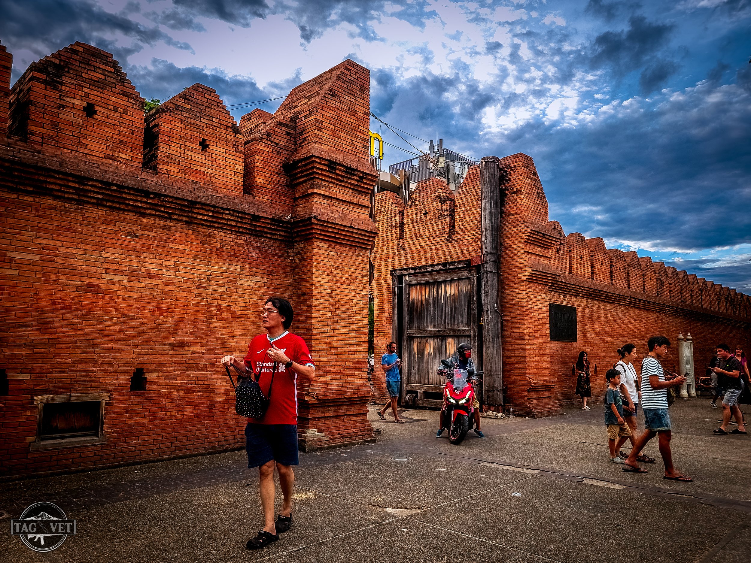 Chiang Mai Gate.jpg