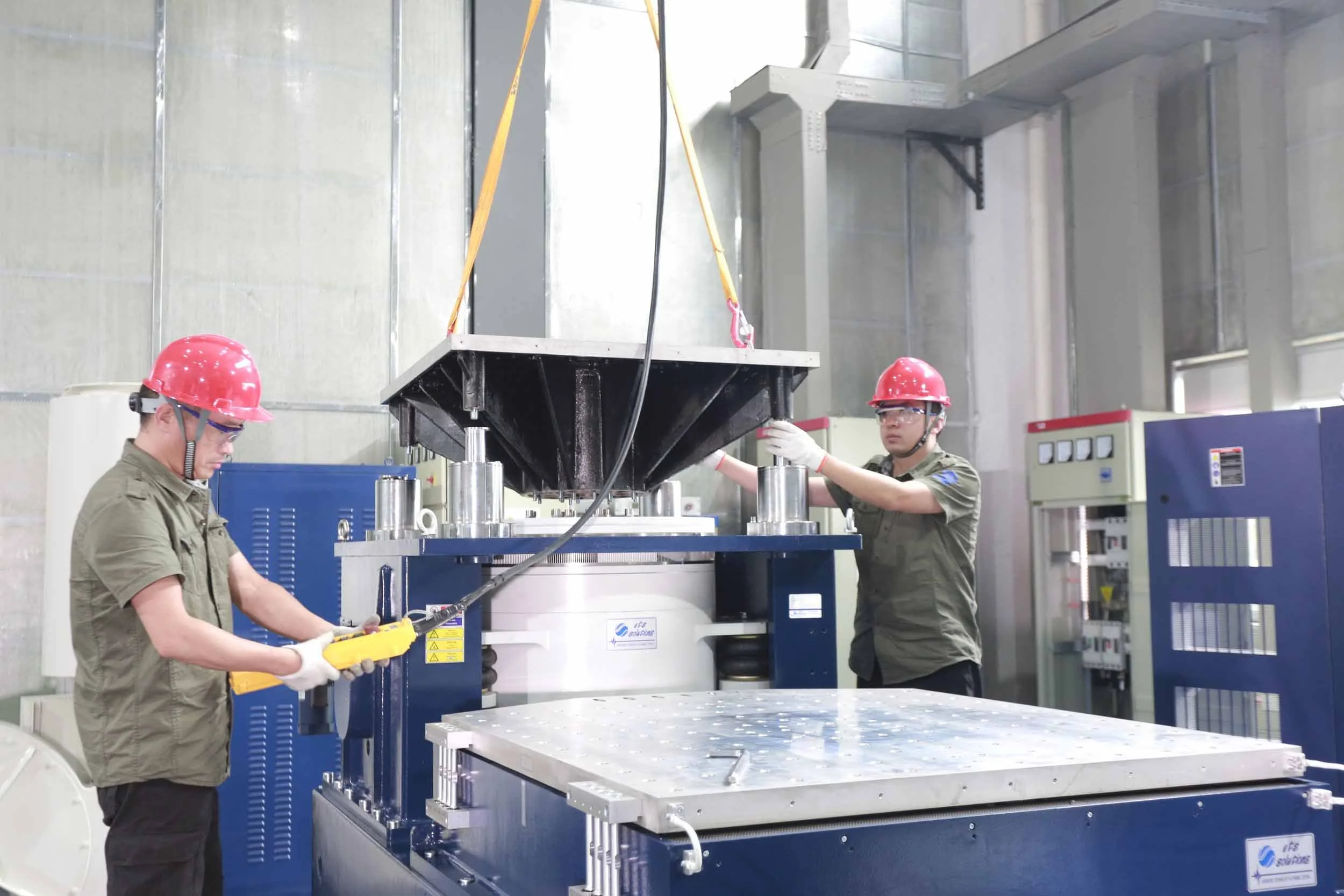 Ets Test System ETS Solutions: Experts in Vibration Testing Since 2002