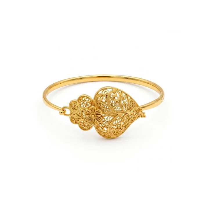 Heart of Viana Bangle Bracelet