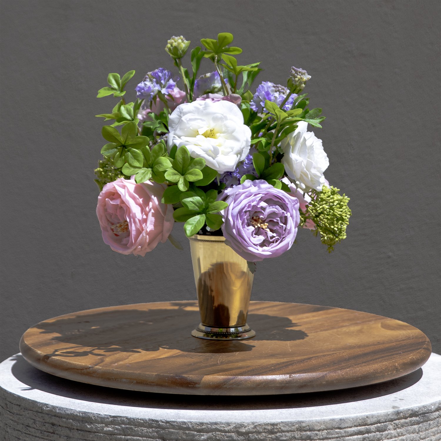 Estelle Cocktail Table Artificial Flowers 01.jpg