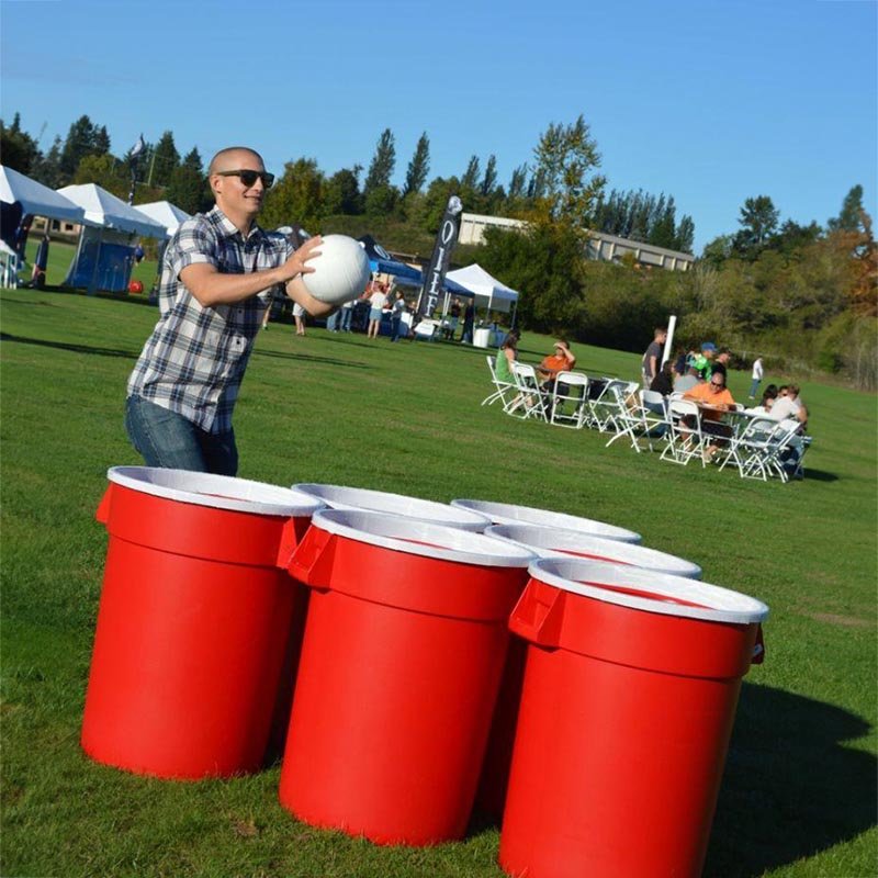 Giant Beer Pong 02.jpg