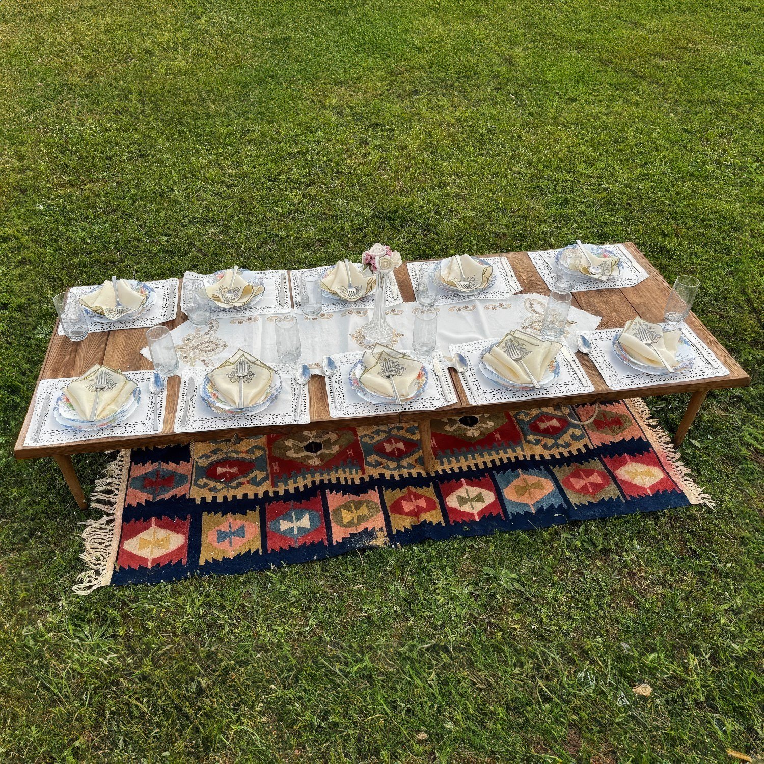 Elsie Picnic Table 03.jpg