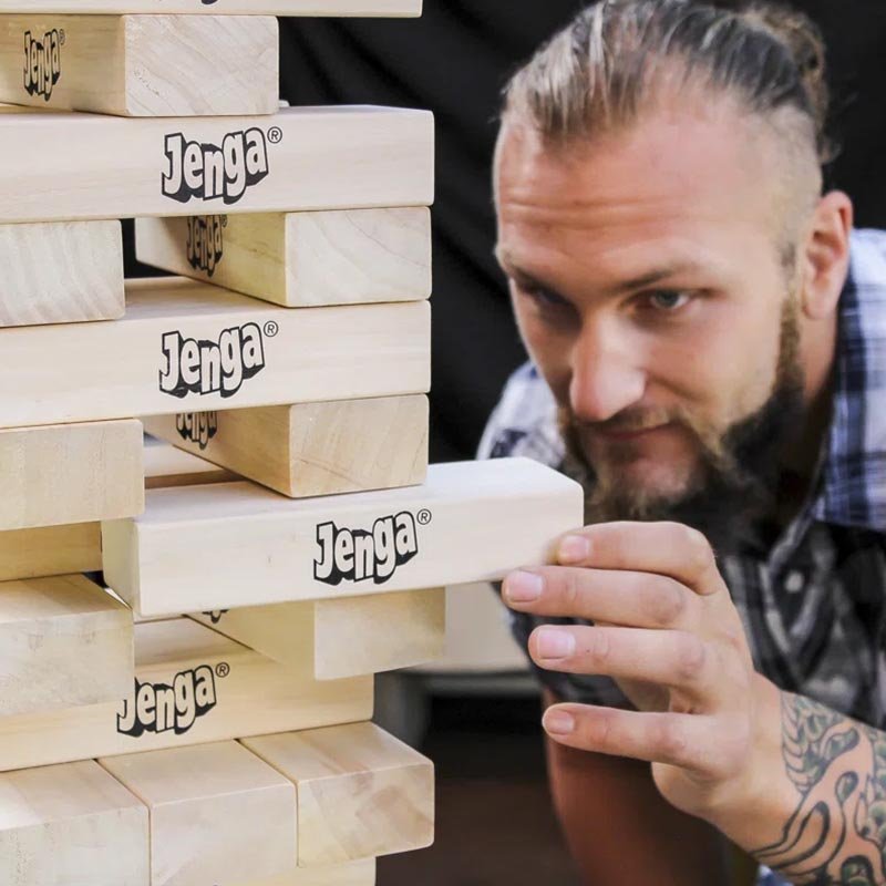 Giant Jenga Game 02.jpg