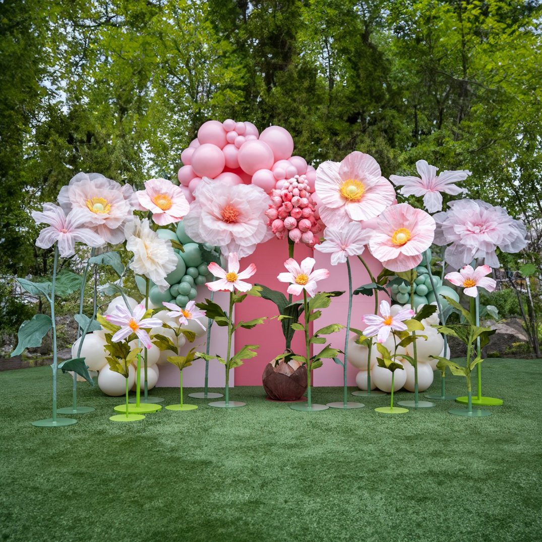 Giant Flower Set 01.jpg