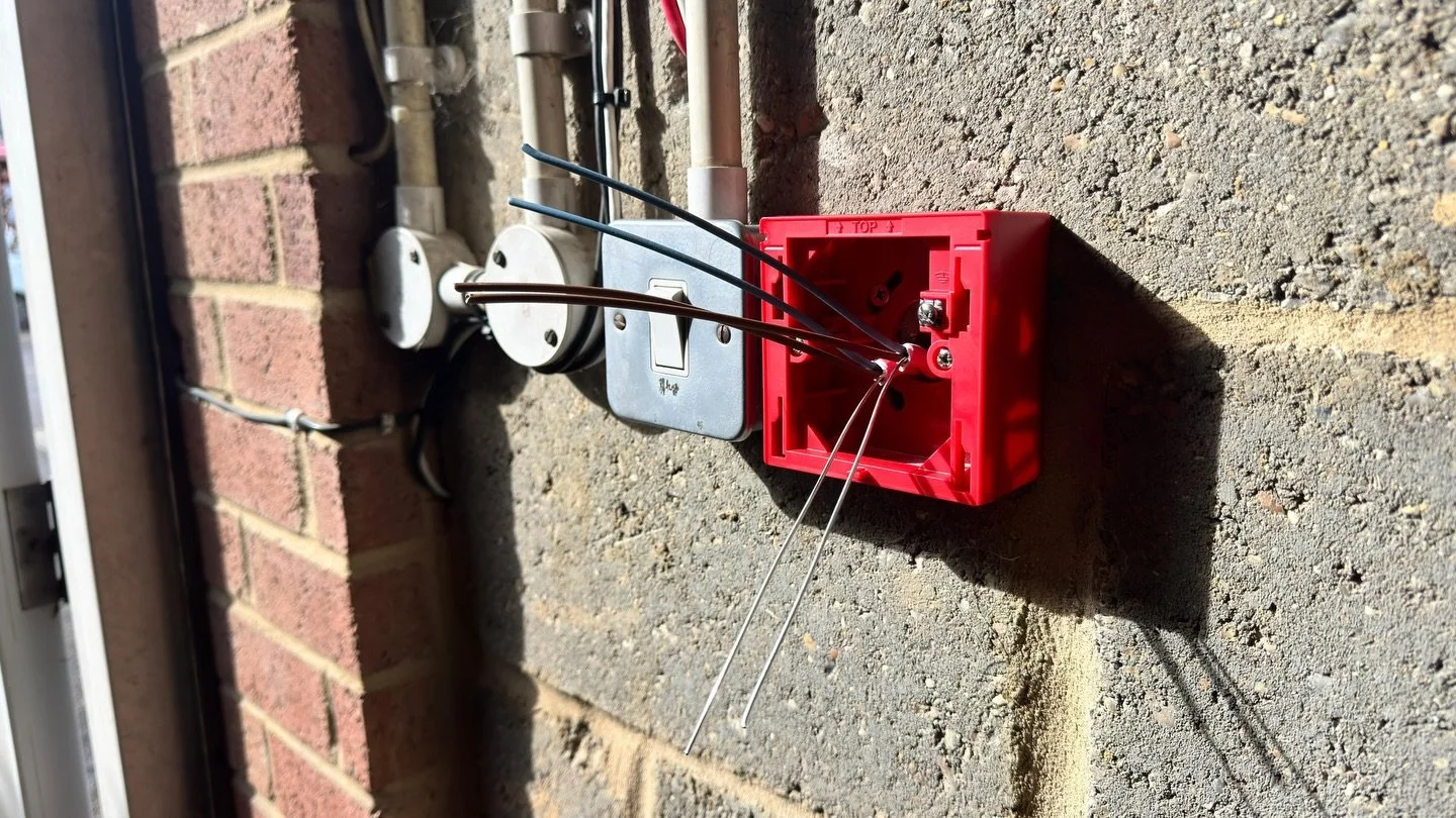 Call Point additions to an existing fire alarm system to bring up to standard 🔥

Contact our team for your sales &amp; service:

☎️ 01580 467070
📧 info@gmse.co.uk 
💻 www.gmsefireandsecurity.co.uk