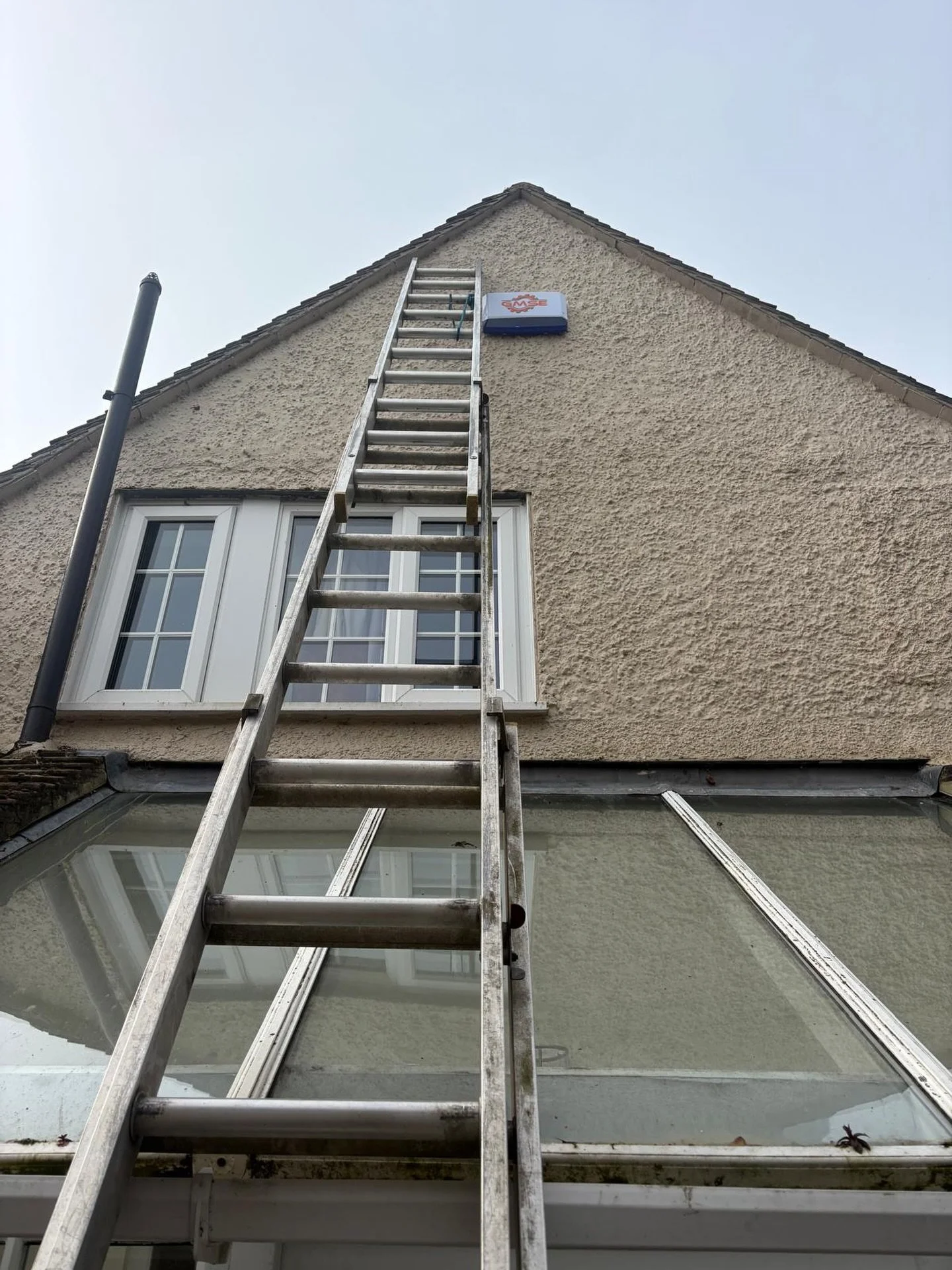 Going the extra replacing the bell box 🚨

Best not to look down with the ladders fully extended! 

Contact our team for your sales &amp; service:

☎️ 01580 467070
📧 info@gmse.co.uk 
💻 www.gmse.co.uk 

#Fire #Security