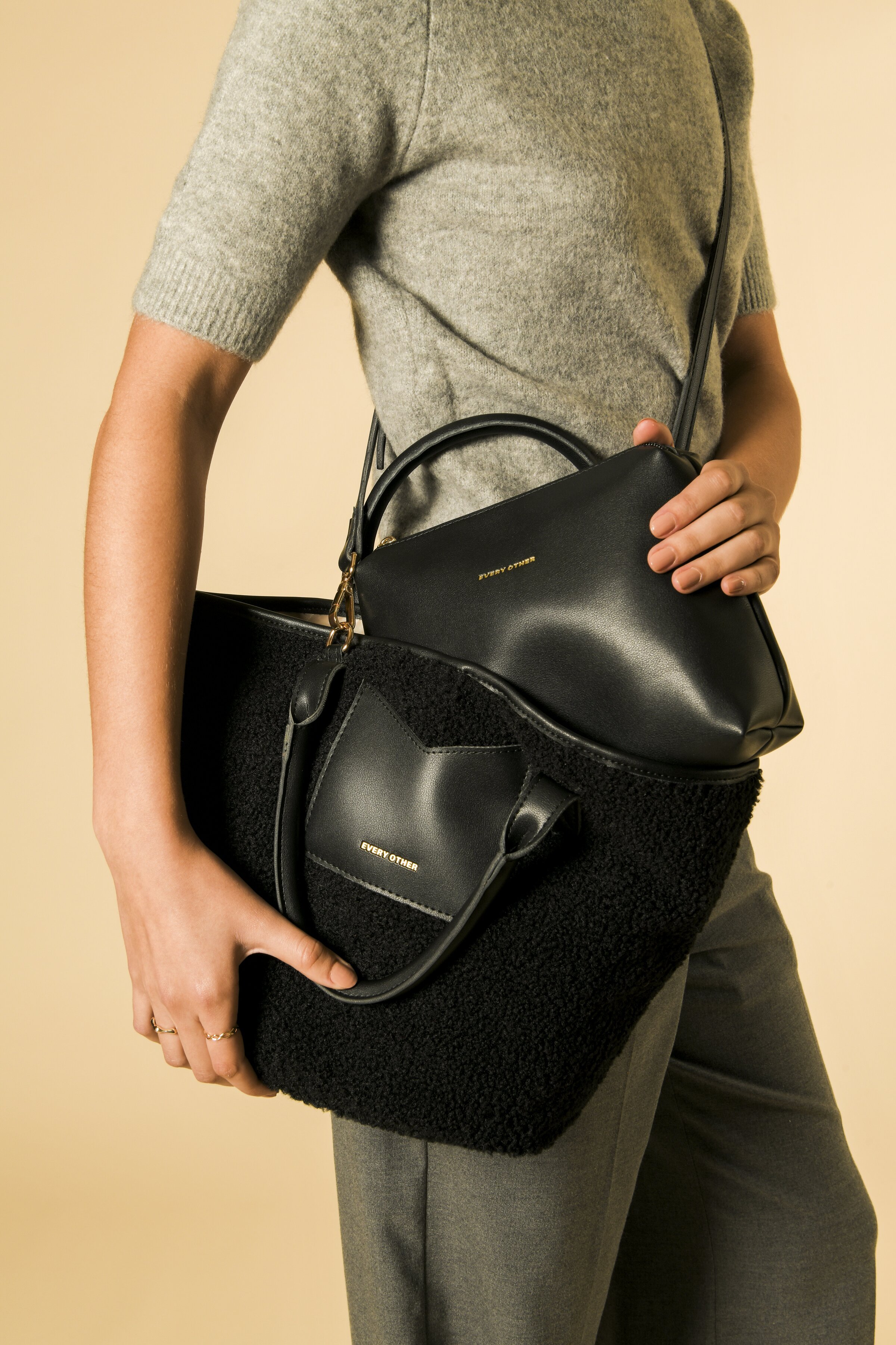model-(12036-black-front)-2.jpg