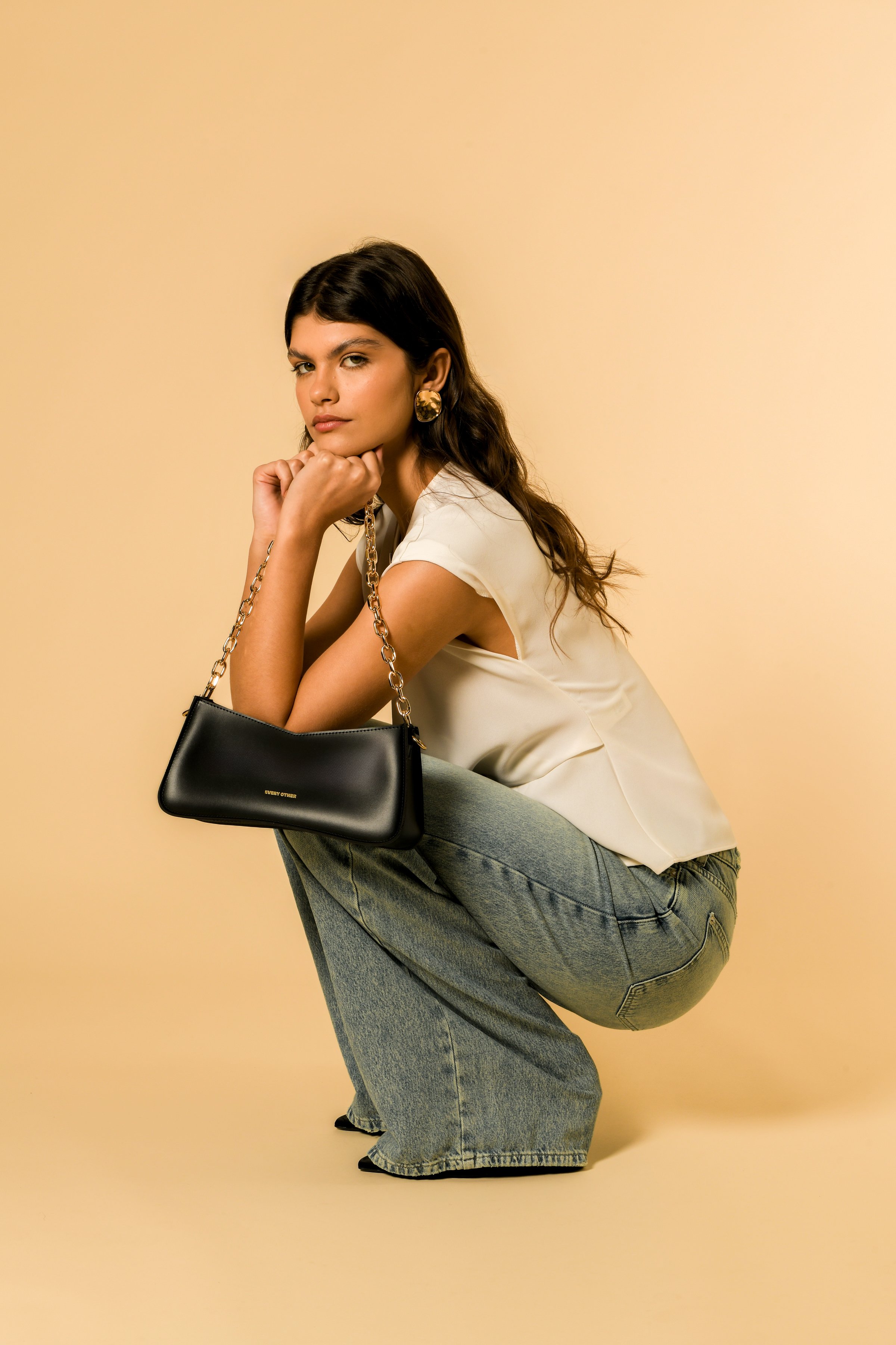 model-(12065-black-front)-1.jpg