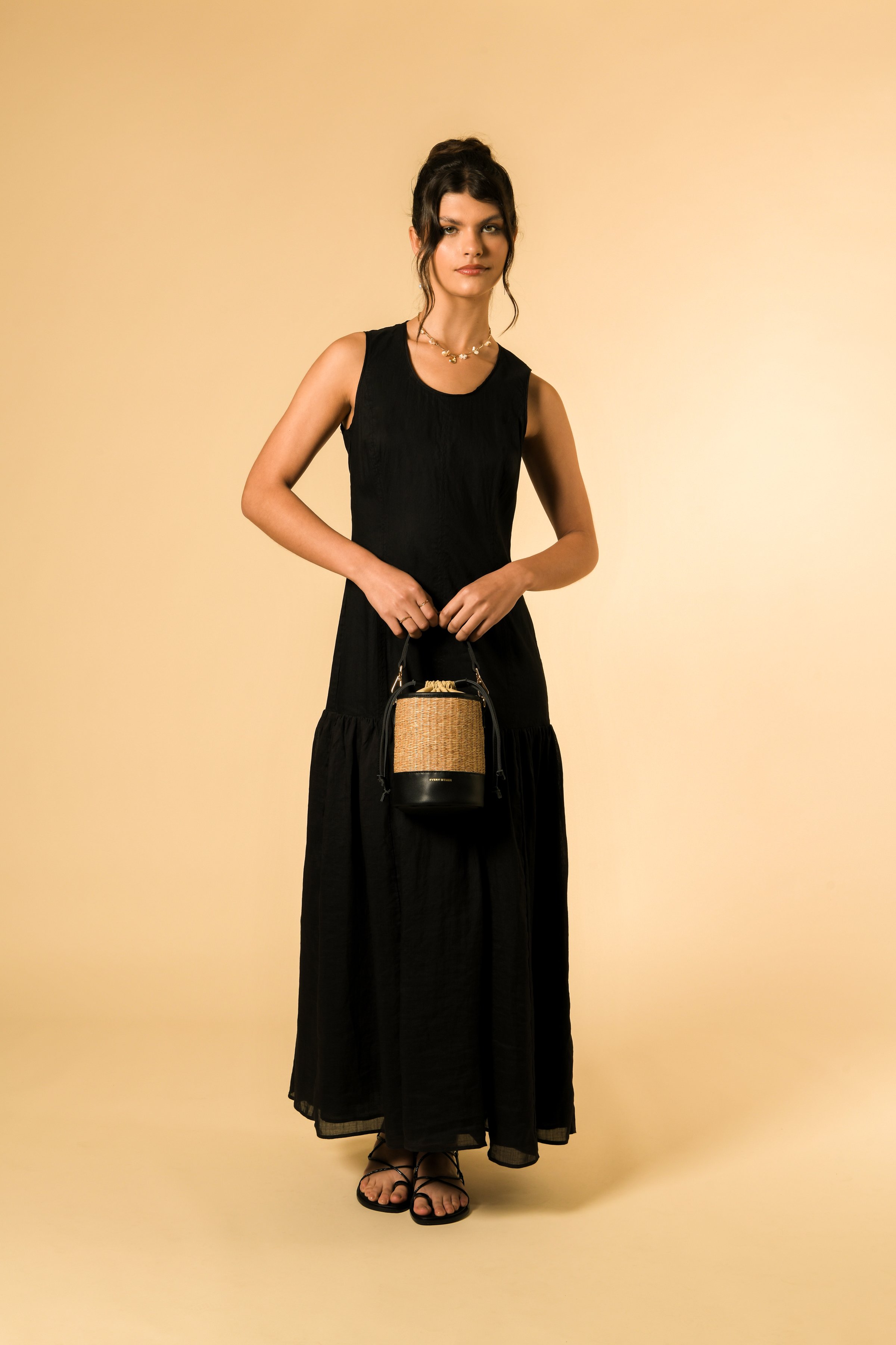 model-(12050-black-front)-1.jpg