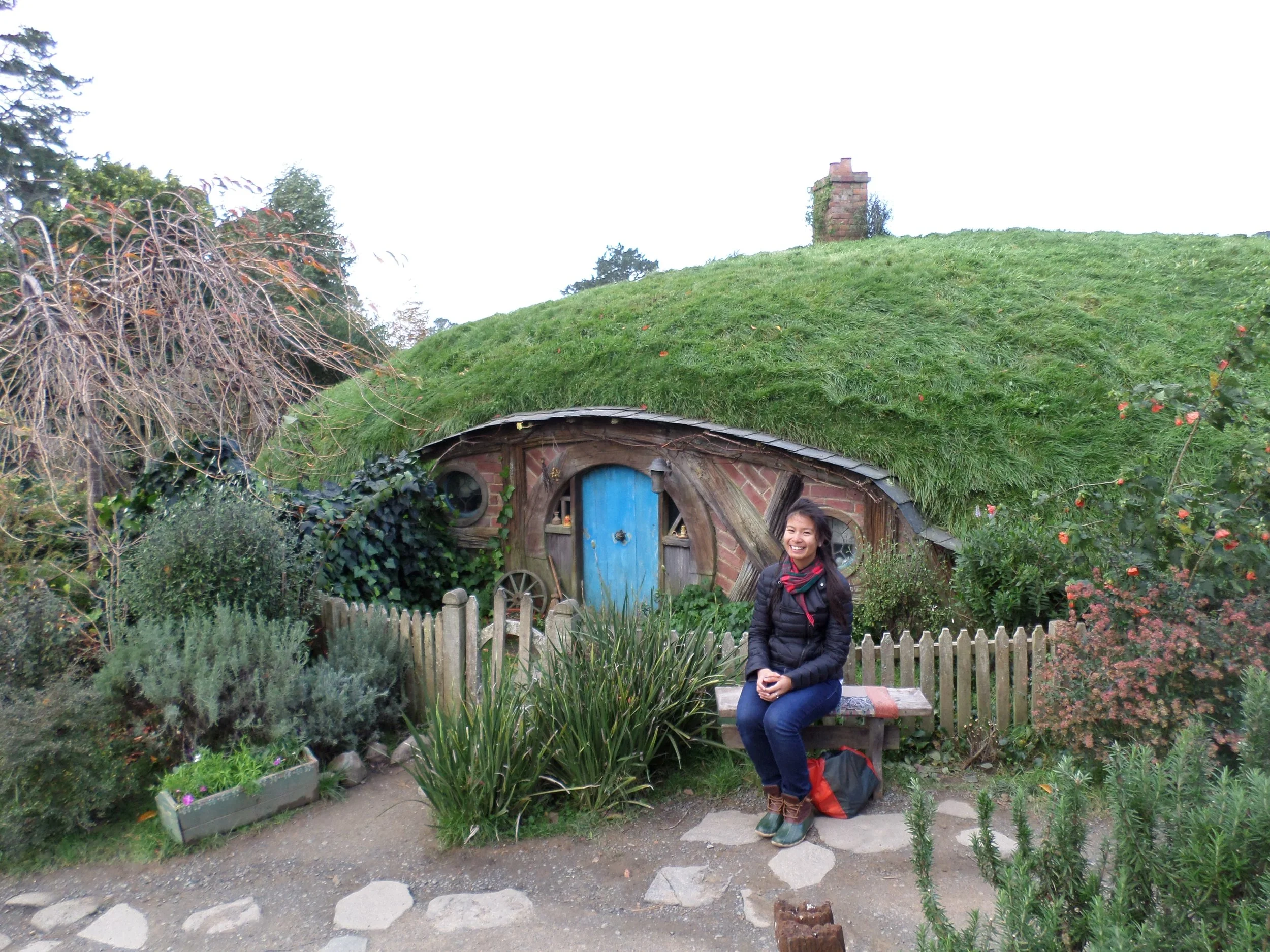 Cycling - NZ - Hobbiton.JPG
