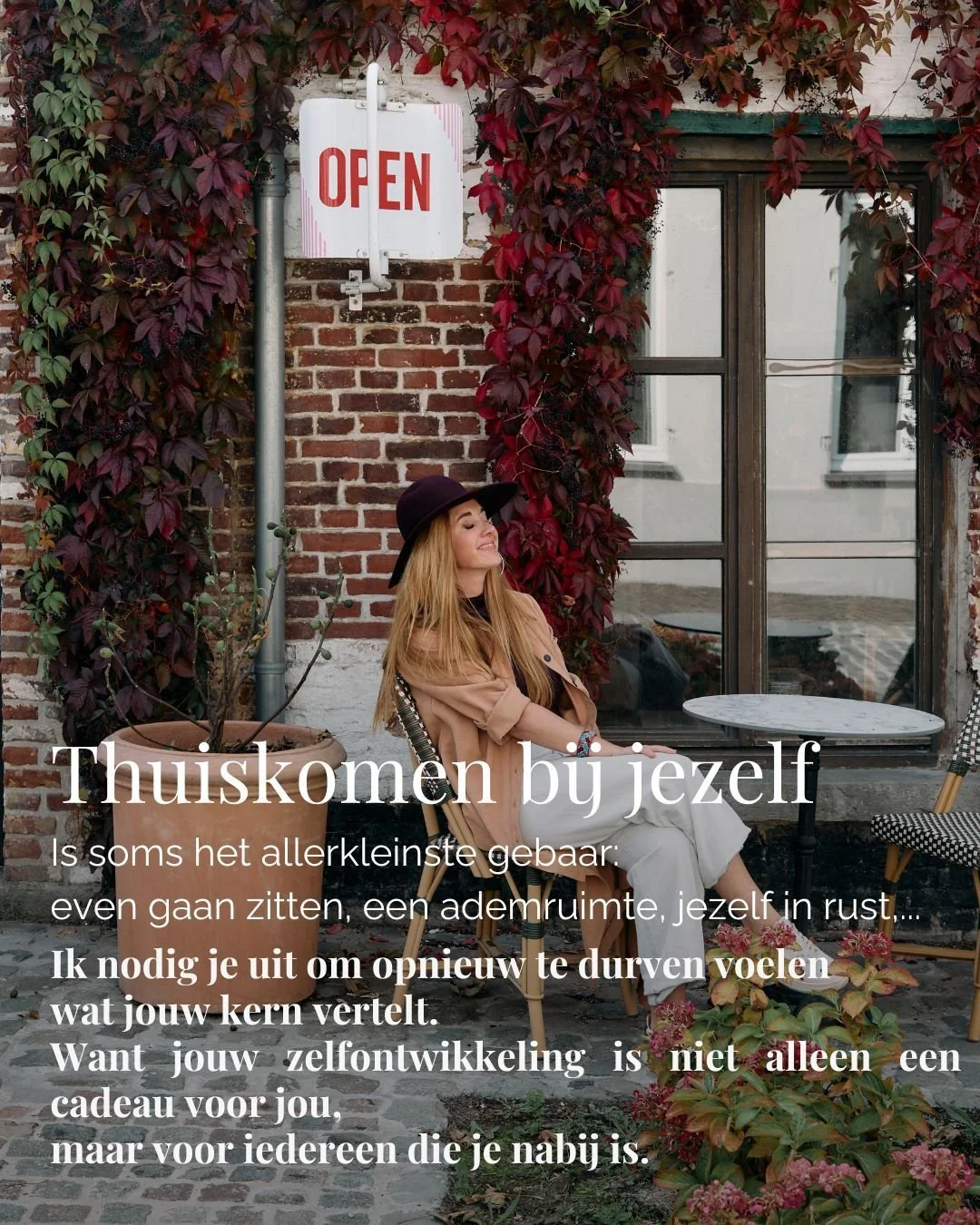 &ldquo;Thuiskomen bij jezelf.&rdquo;

Soms is het grootste gebaar
gewoon even gaan zitten.

Een ademruimte. Een rustpunt.
Thuiskomen bij jezelf. 💚

Meer over onze visie op zelfzorg en groei lees je via groeinest.be

📍 Beeld gemaakt in de binnentuin