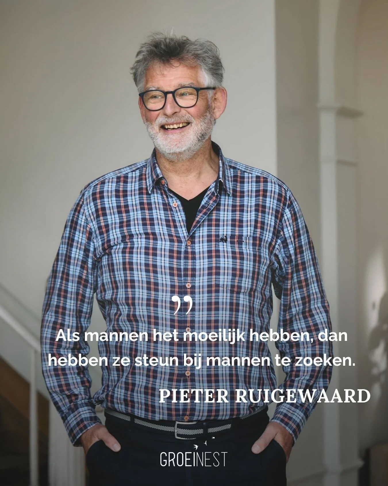 Pieter begeleidt je met een open, eerlijke en krachtige stijl &mdash;
als lichaamsgericht relatietherapeut en trainer helpt hij mannen en koppels hun waarheid te ontmoeten.

Bij de Relatieac Academie &amp; Groeinest cre&euml;ert hij ruimte voor thema