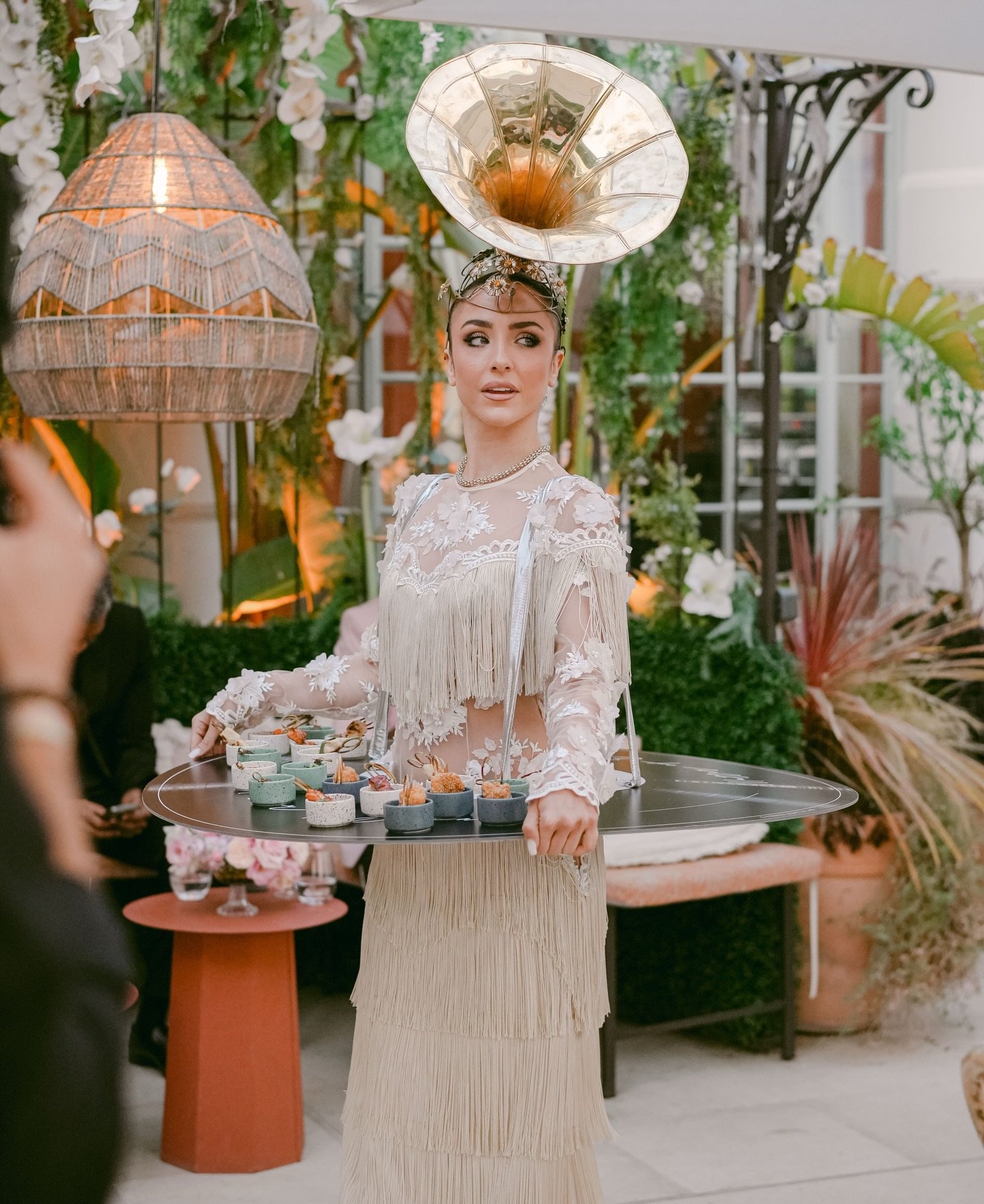 Et si votre prochain anniversaire se f&ecirc;tait face &agrave; la M&eacute;diterran&eacute;e, dans le d&eacute;cor f&eacute;erique du Circ&eacute; &agrave; Beaulieu-sur-Mer ?

Vue mer, lumi&egrave;re dor&eacute;e sur la Baie des Fourmis, cuisine m&e