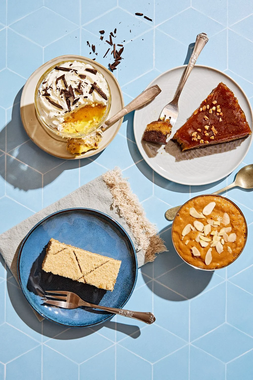 Lost in Fuseta Cookbook_5548_Leite Creme_Bolo 3 Delicias_Bolo de Bolacha_Doce da Casa.jpg