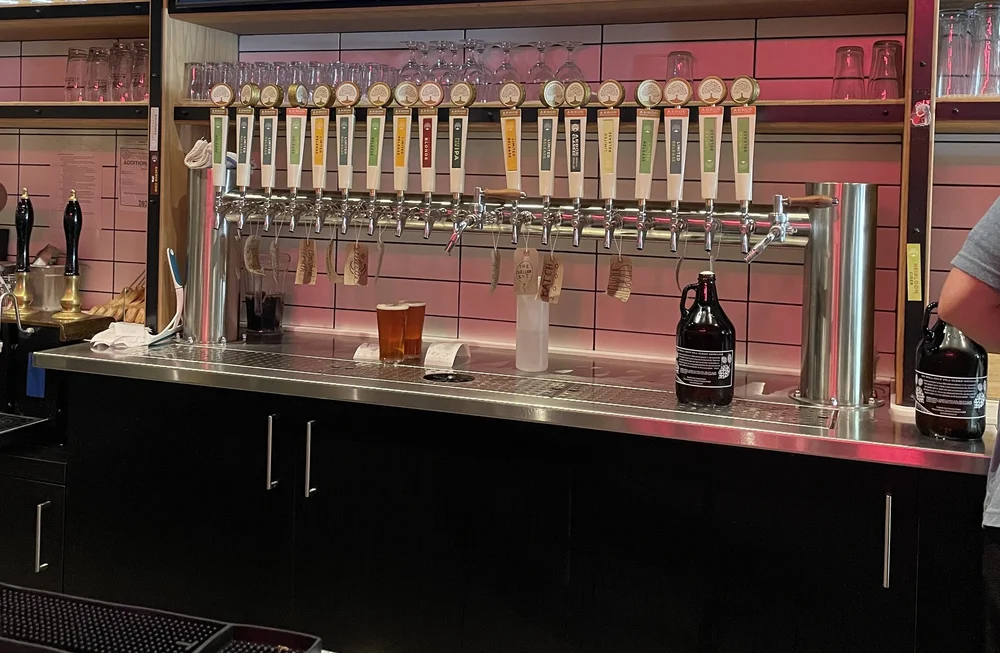 ArborBewing_BeerTaps_MILunchGuy.JPG