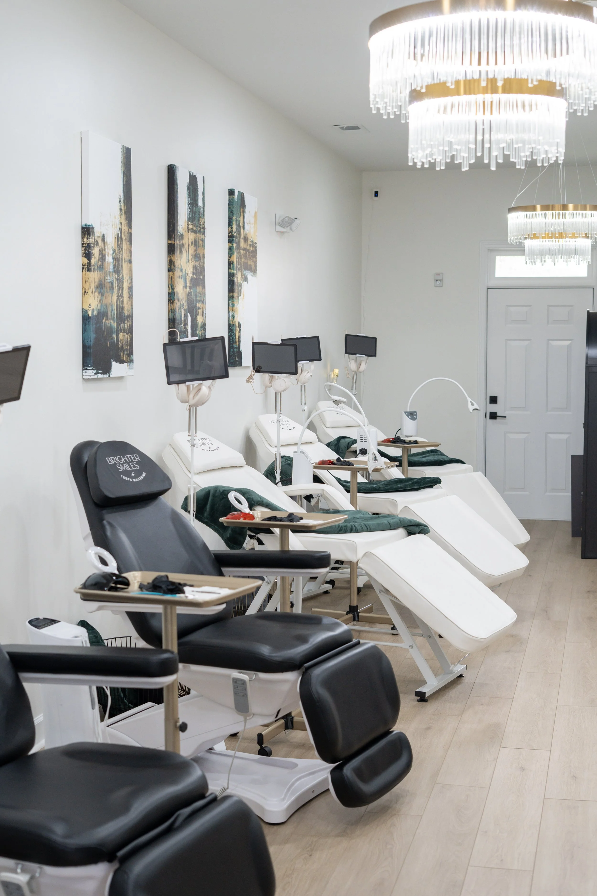 Luxury Teeth Whitening Office offering a spa-like setting.