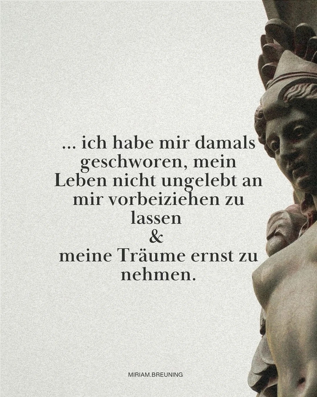 Manchmal sind Tr&auml;ume schwer greifbar, ganz weit weg oder wir sehen sie nicht zu 100 % klar was bei vielen dazu f&uuml;hrt zu verharren. Egal wie es sich zeigt, mach deine Tr&auml;ume zu deinem Kompass und sei auf deinem Weg offen daf&uuml;r, da&