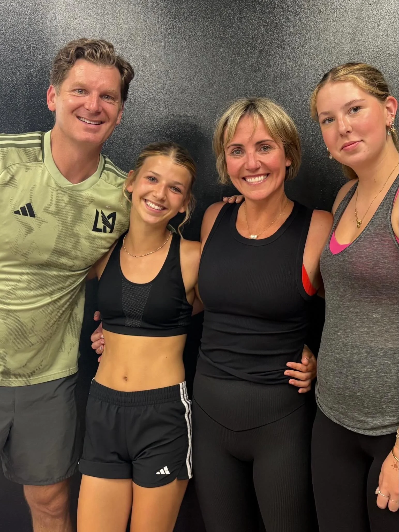 School is out for summer! Great time to grab your family member(s) and head into the Hot room! 🔥Nothing beats an evening of sweat and challenge with the people you love 💗 #familyaffair #hotpilates #letsgo #community