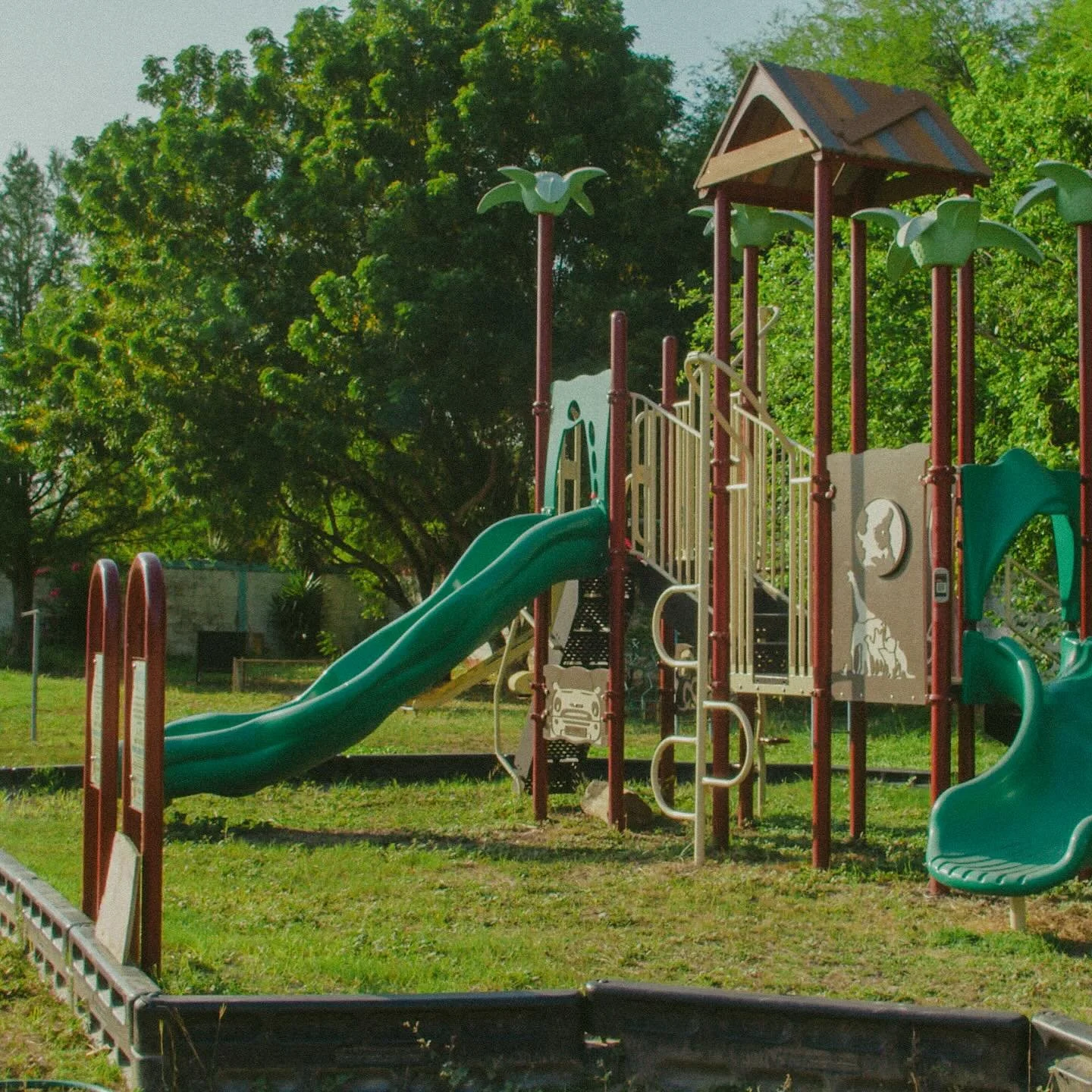This beautiful playground was donated to the House of Light Orphanage at Rancho Louisiana by members of @healingplacechurch in Baton Rouge, LA. A team of volunteers from that same church traveled all the way to our property to deliver and assemble th