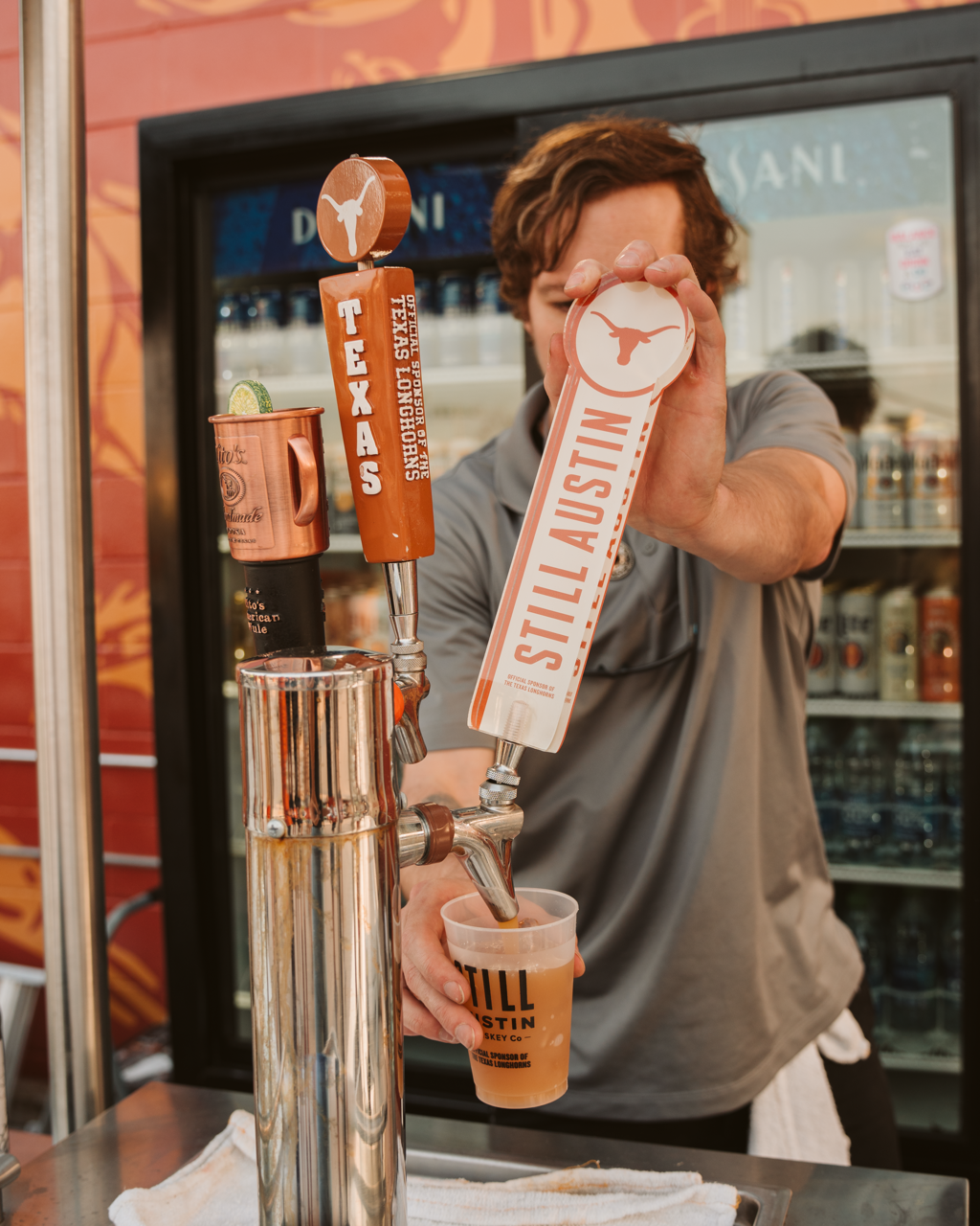 ut-baseball-bar-1 Large.png