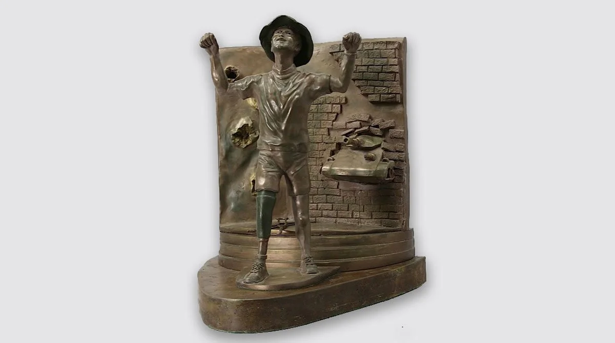 'Breakthrough' sculpture donated to Beit Halochem Canada