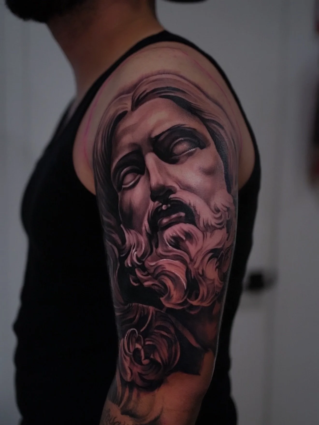 HAD A GREAT START TO THIS BERNINI JESUS done @vince__5 
🚨 Booking for September and October