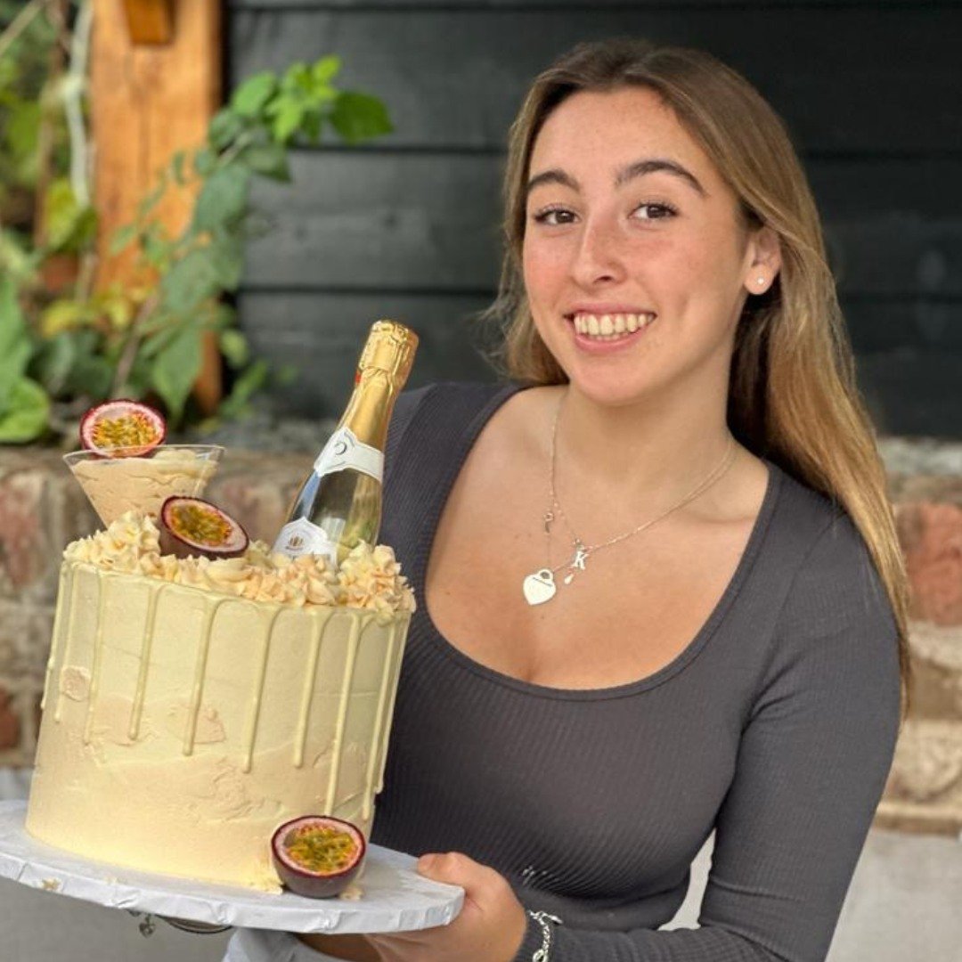 Show us your smile 🙃 Thank you @lilybakes_official for the photo! (Also check out that cake she made!)

We love to see patient involvement on our social media platforms. Dont forget to tag us in them or send them to us.

#photo #photogram #photograp
