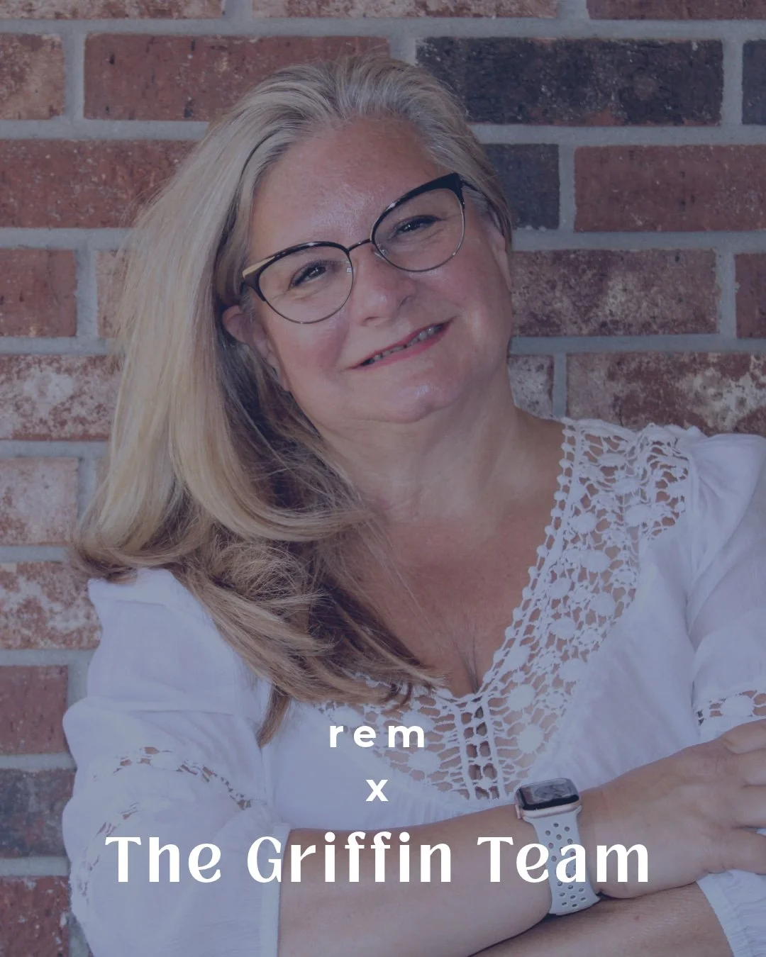 Clients want to see your dog just as much as you. 

Just ask Joanne. Her dogs get recognized in public. Jules and Yeti have a SERIOUS fan club (the Women of REM being its newest members of course). 😉 

But, her marketing was keeping the best parts o