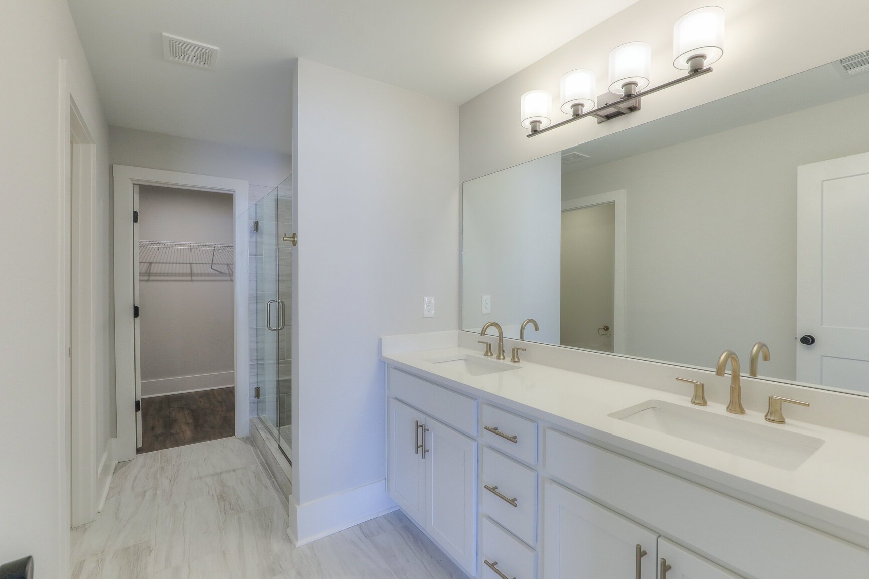 Relax in your bath with custom finishes