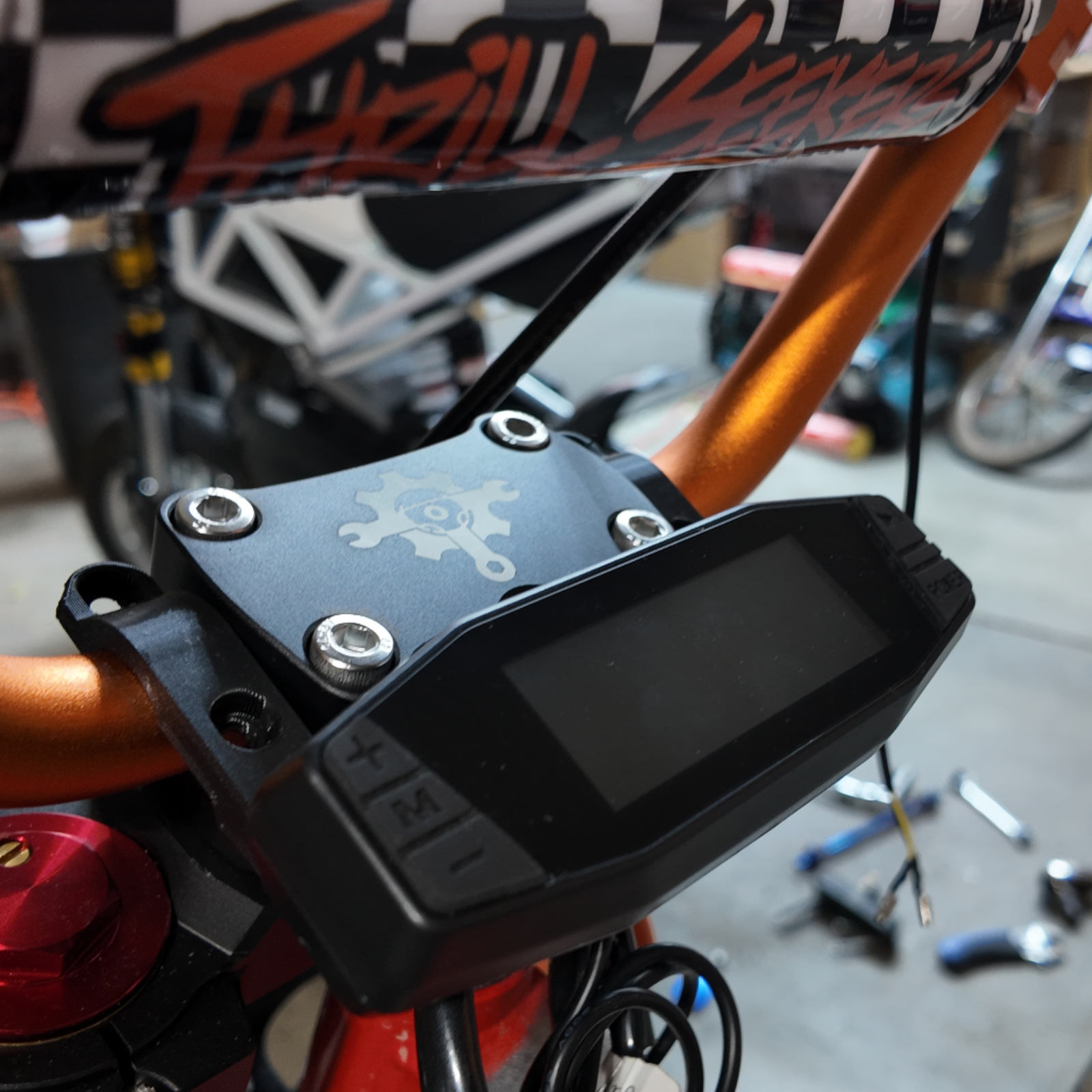 Display mount 3.13 rod 2.png