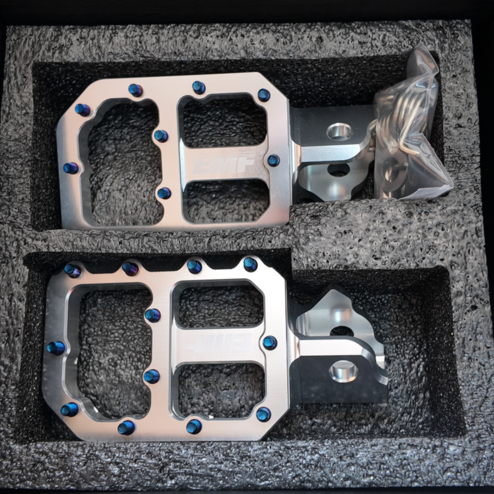 Tuttio Soleil 01 CNC Foot pegs!  Chrome or black Tuttio footpegs bolt on 100% tested!  Best Cheapest tuttio pegs.  Tuttio chrome pegs. EMF pegs Electric moto family pegs tuttio parts. Alltuttio parts