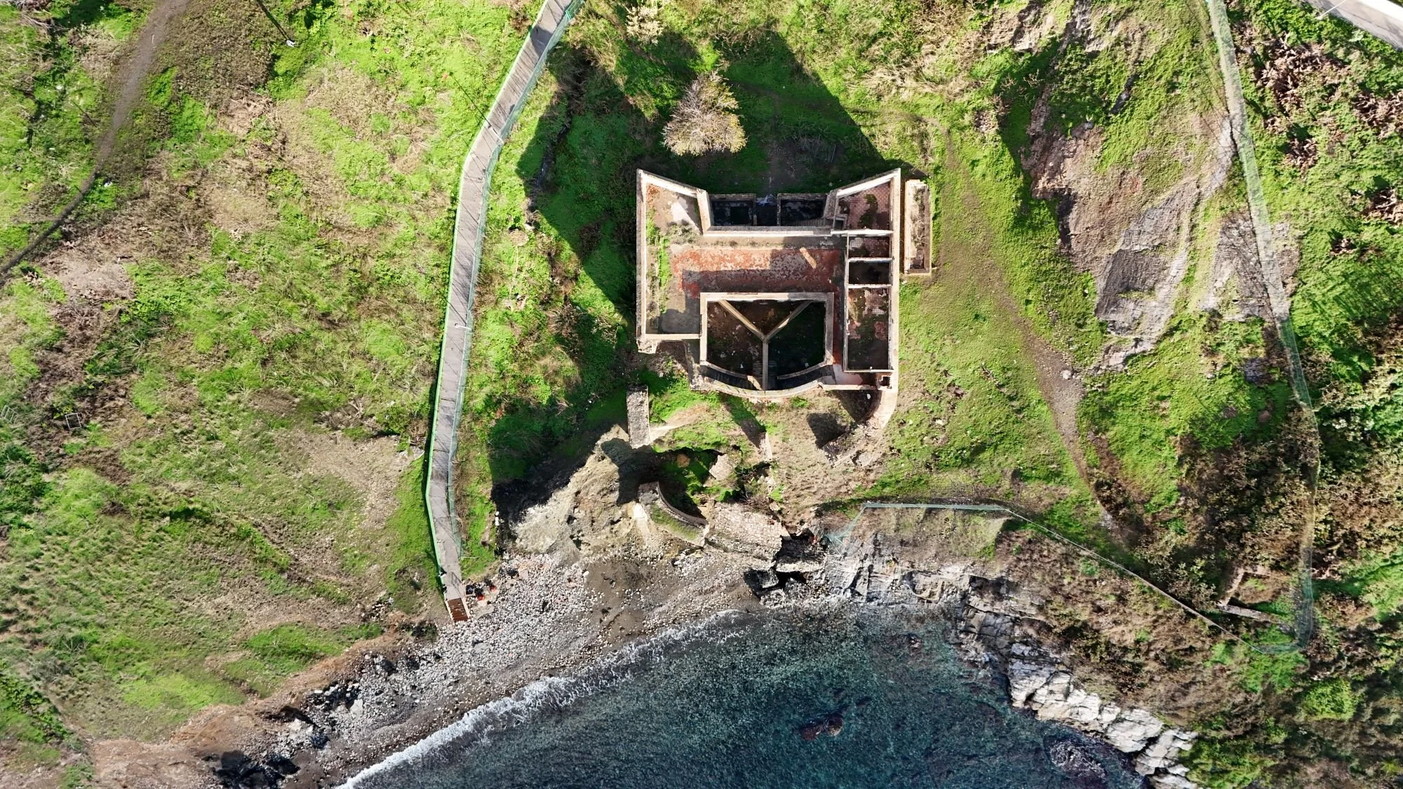 DJI_20251217100828_0687_D.JPG