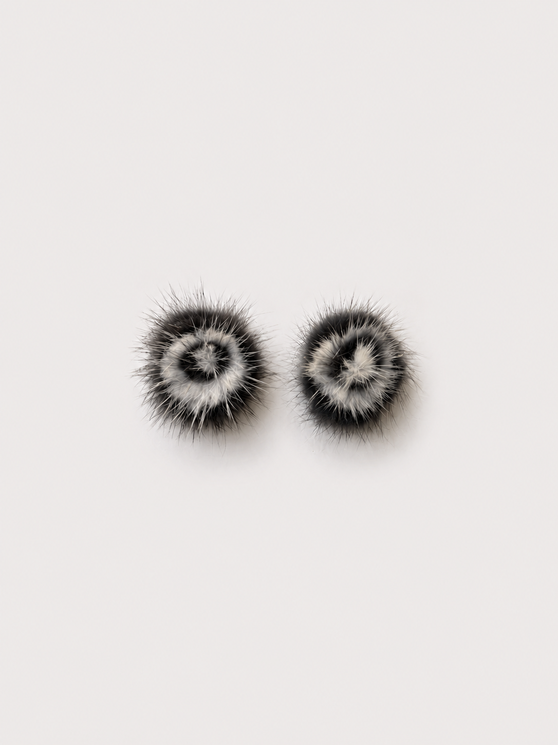 Fluffy Earrings Zorrillo.png