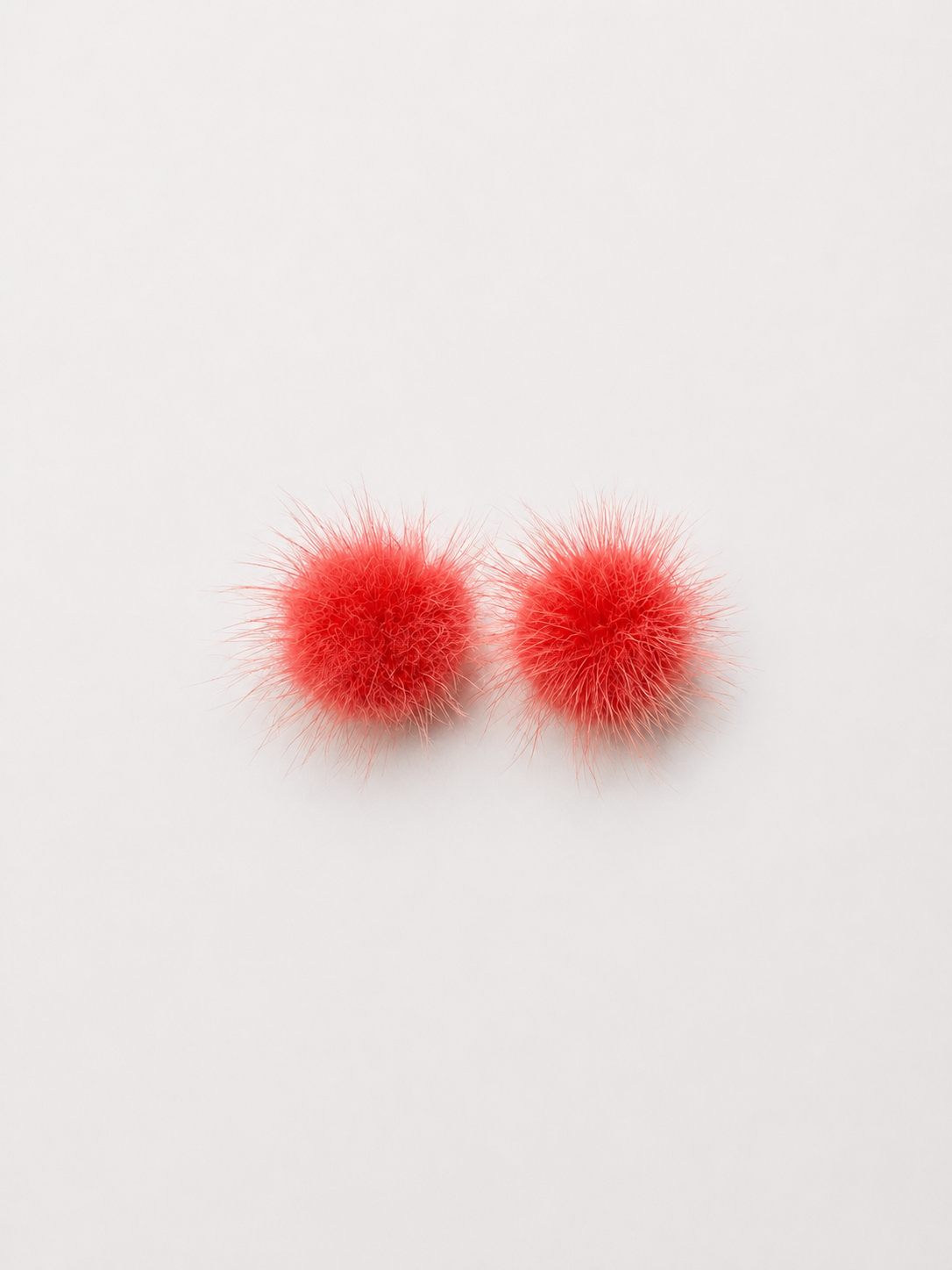 Fluffy Earrings Pink.png