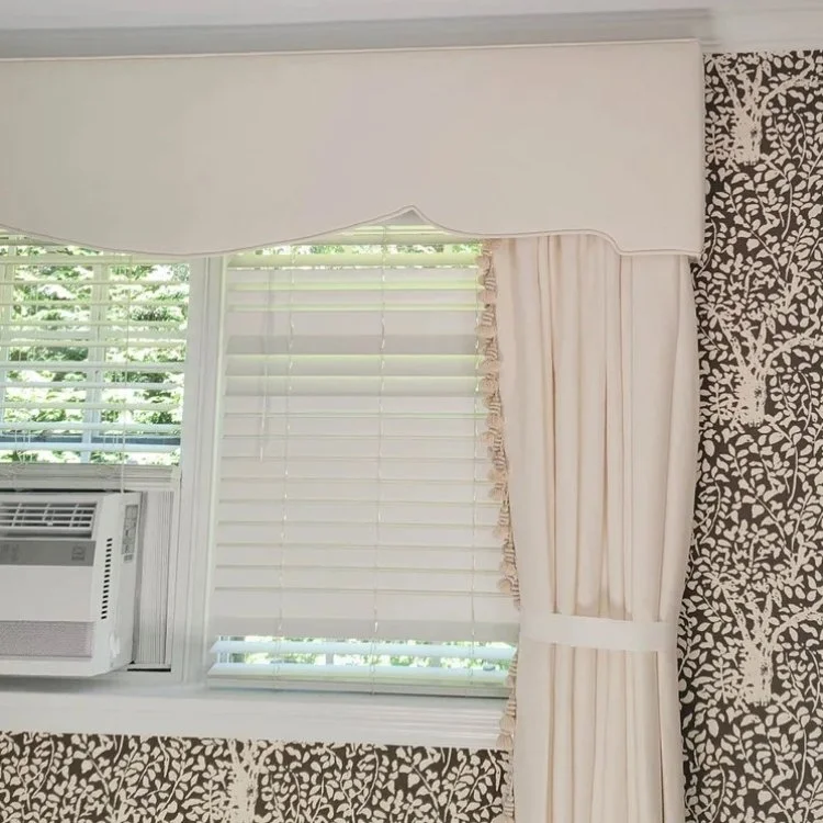 Custom-Window-Treatments_Lorettas-Designs_9.jpg
