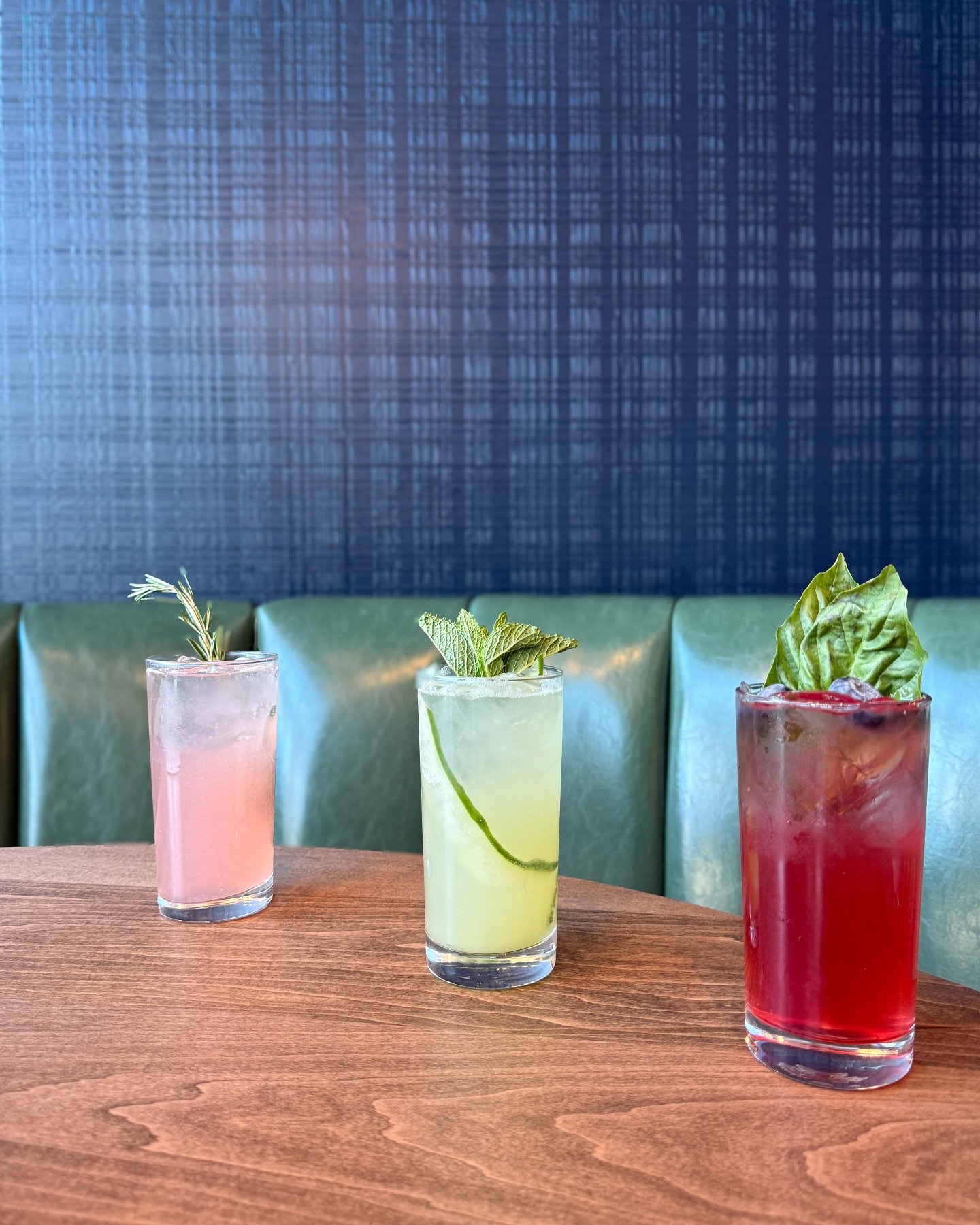 A moment for our mocktails 🤤 Booze or not, you deserve a drink that packs a flavorful punch! Next time you&rsquo;re feeling &ldquo;free spirited,&rdquo; give one of these delicious and refreshing bevs a try: The Clubhouse Cooler, The Tee Off, or The