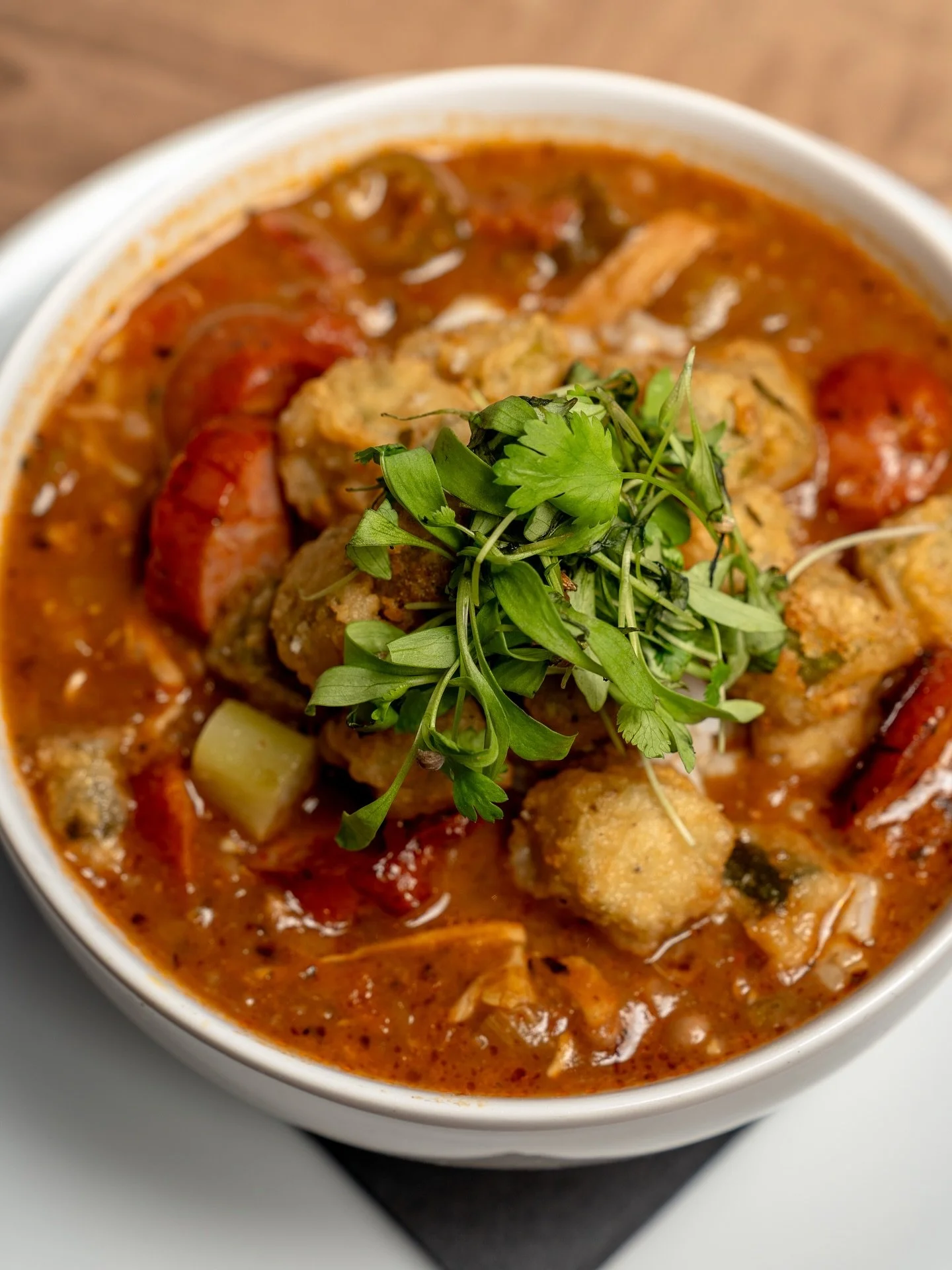 Y&rsquo;ALL LISTEN UP! 📣 It&rsquo;s National Gumbo Day and Chef Katie&rsquo;s bringing her N&rsquo;awlins flavors to Westport with Smoked Chicken &amp; Andouille Gumbo &mdash; Creole style, served with rice &amp; fried okra for the full NOLA experie