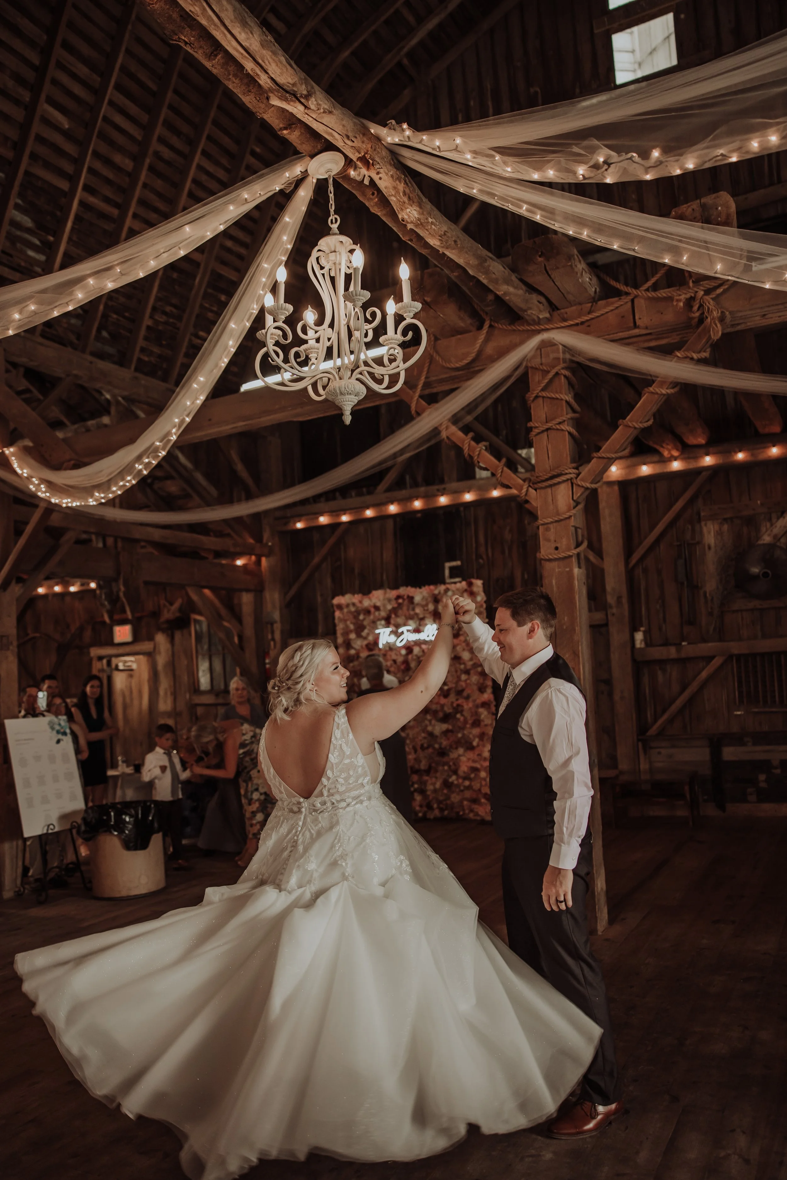 Lakeshore audio and entertainment, timeless bridal boutique, barn wedding, Grand Rapids wedding, scheltema barn