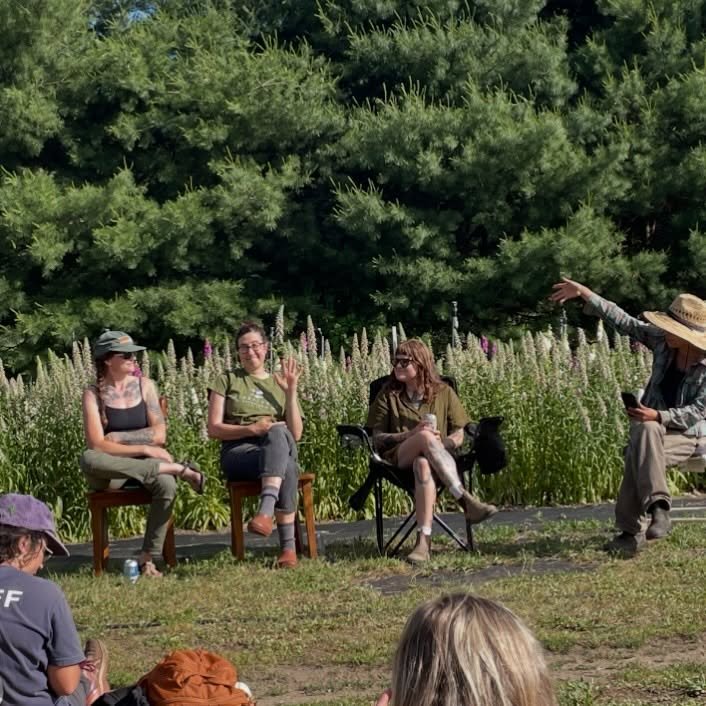 What a treat to visit @tinyacrefarm this week!!So inspiring to be with all these flowering ladies. Farmers are the best @brownfarmct @fourrootfarm 💘