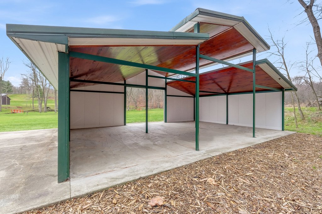 Glen Open-Air Flex Space