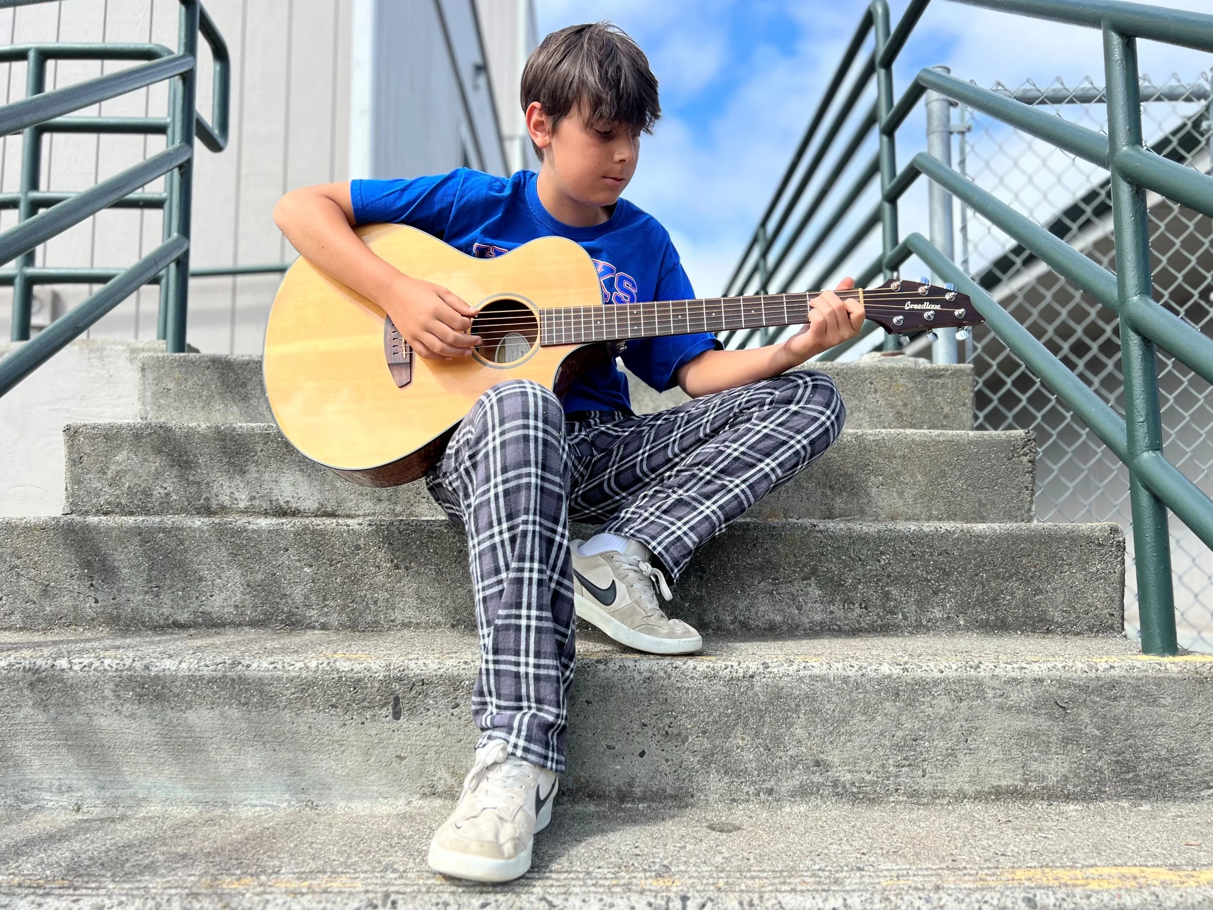 guitar2023b.jpg