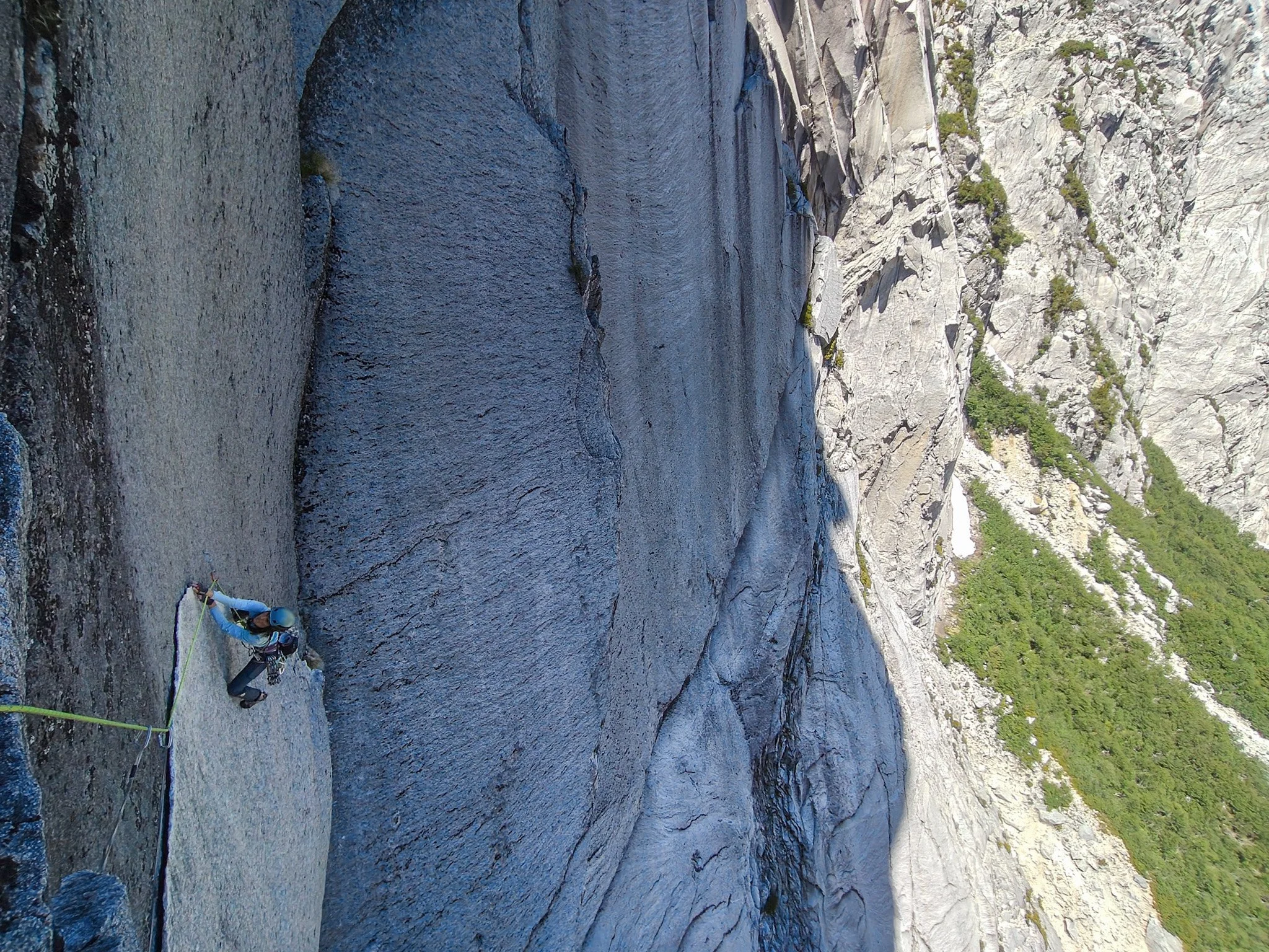 Climbing Las Manos del Dia in Cochamo